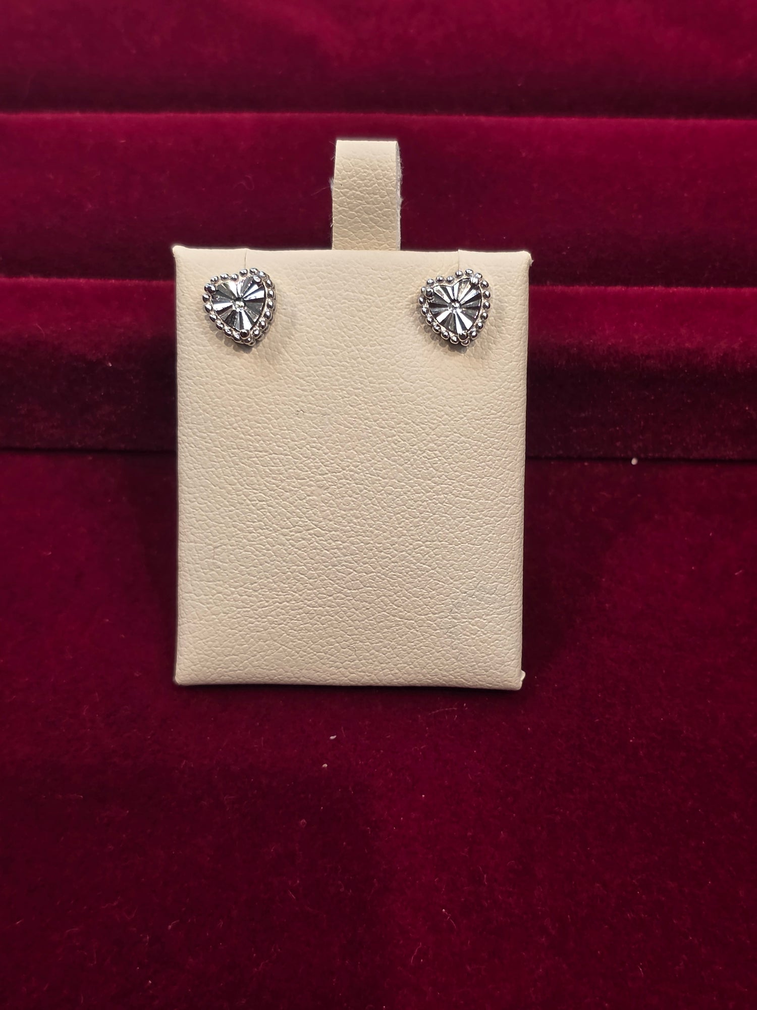 SILVER EARSTUDS GE334