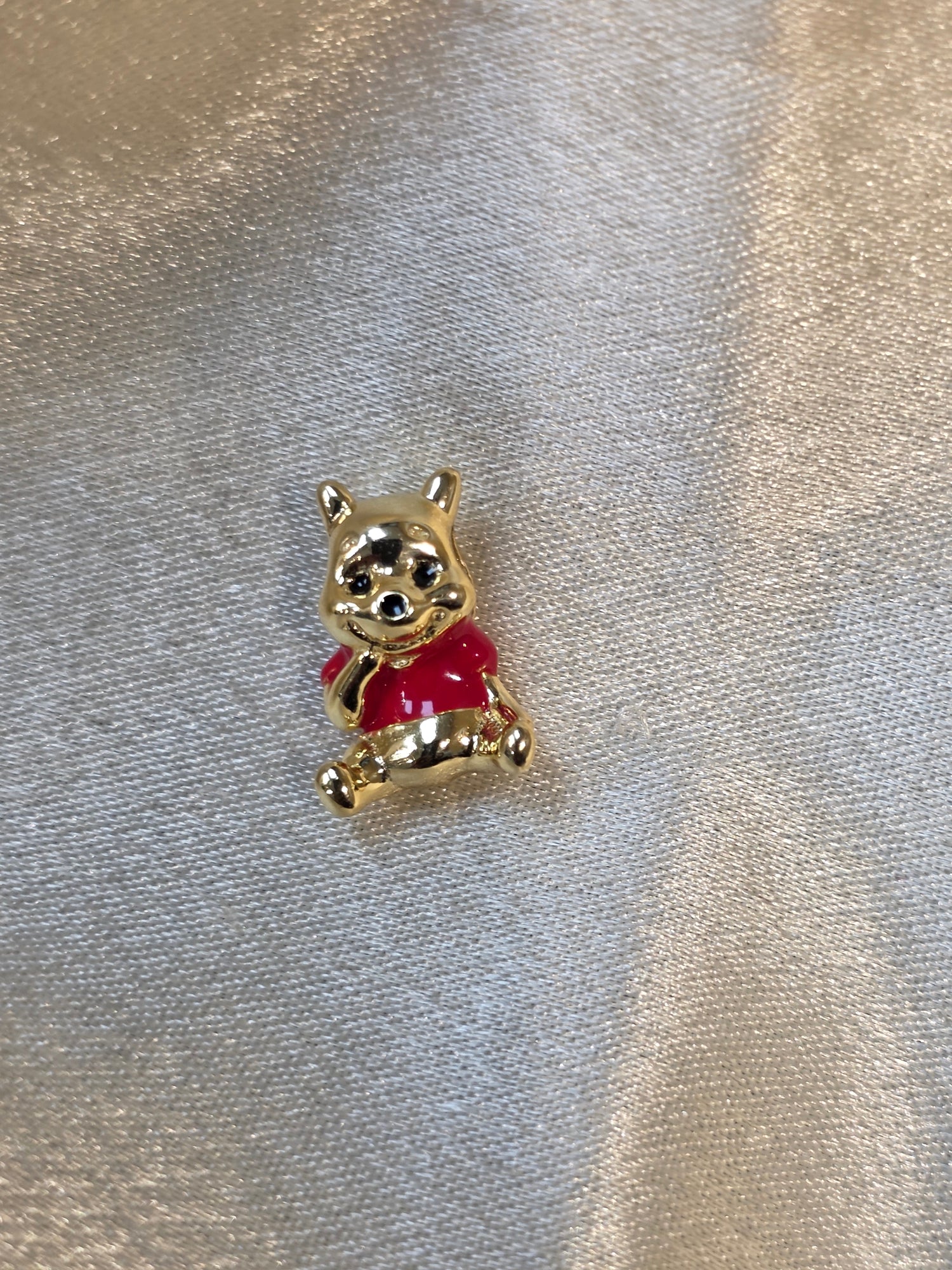 PANDORA WINNIE THE POOH CHARM PC196