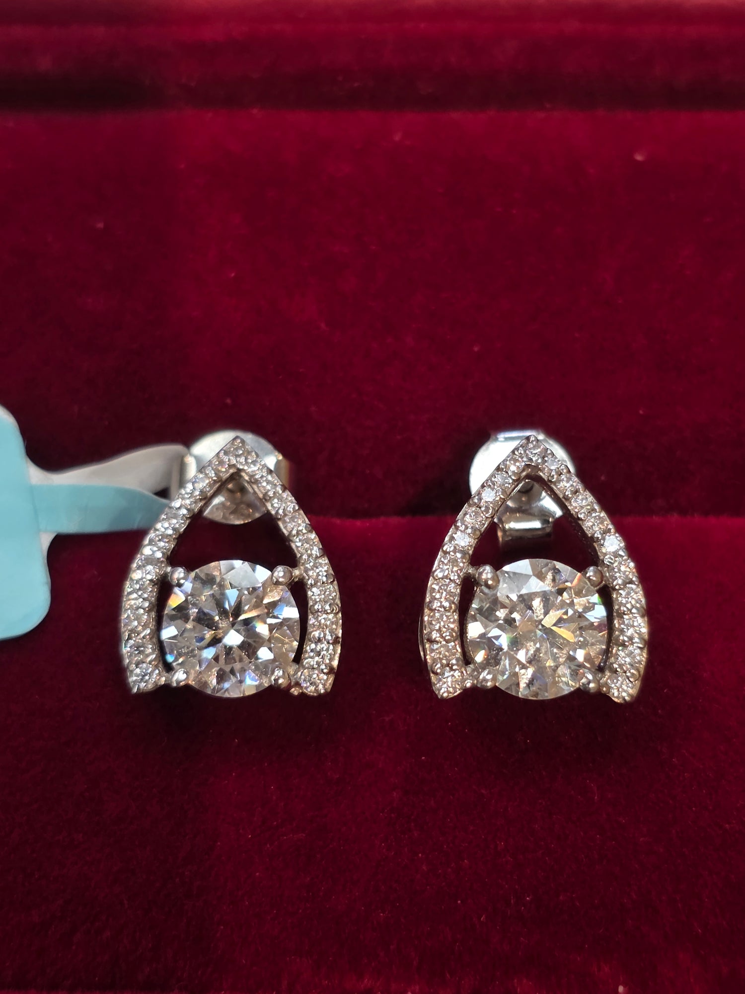 SILVER MOISSANITE EARSTUDS MM020