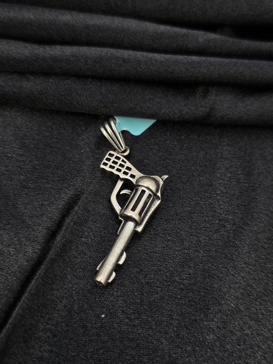 BOYS SILVER PENDANT BP013