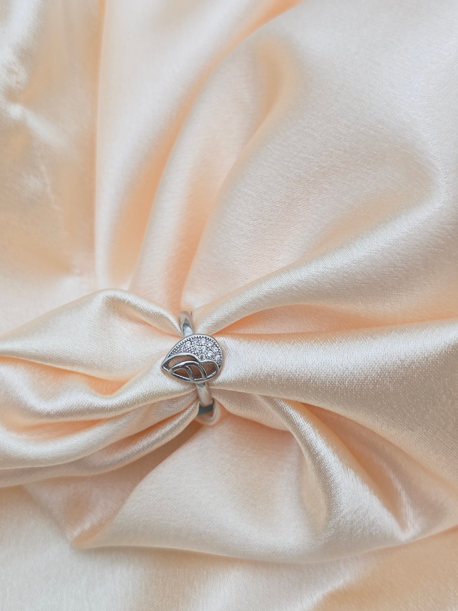 SILVER RING SIZE 5 GR022