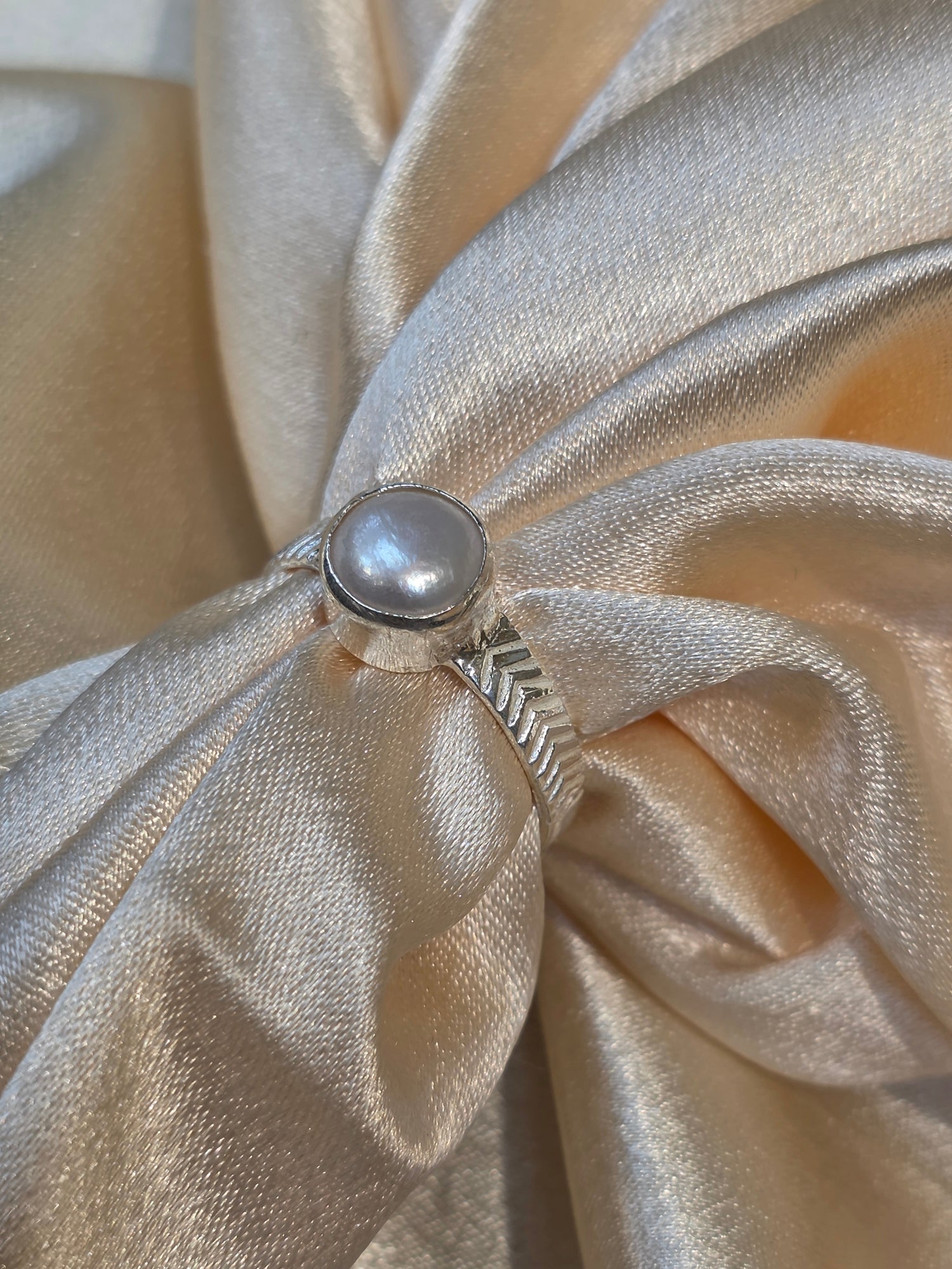 PEARL RING SIZE 12 GR937
