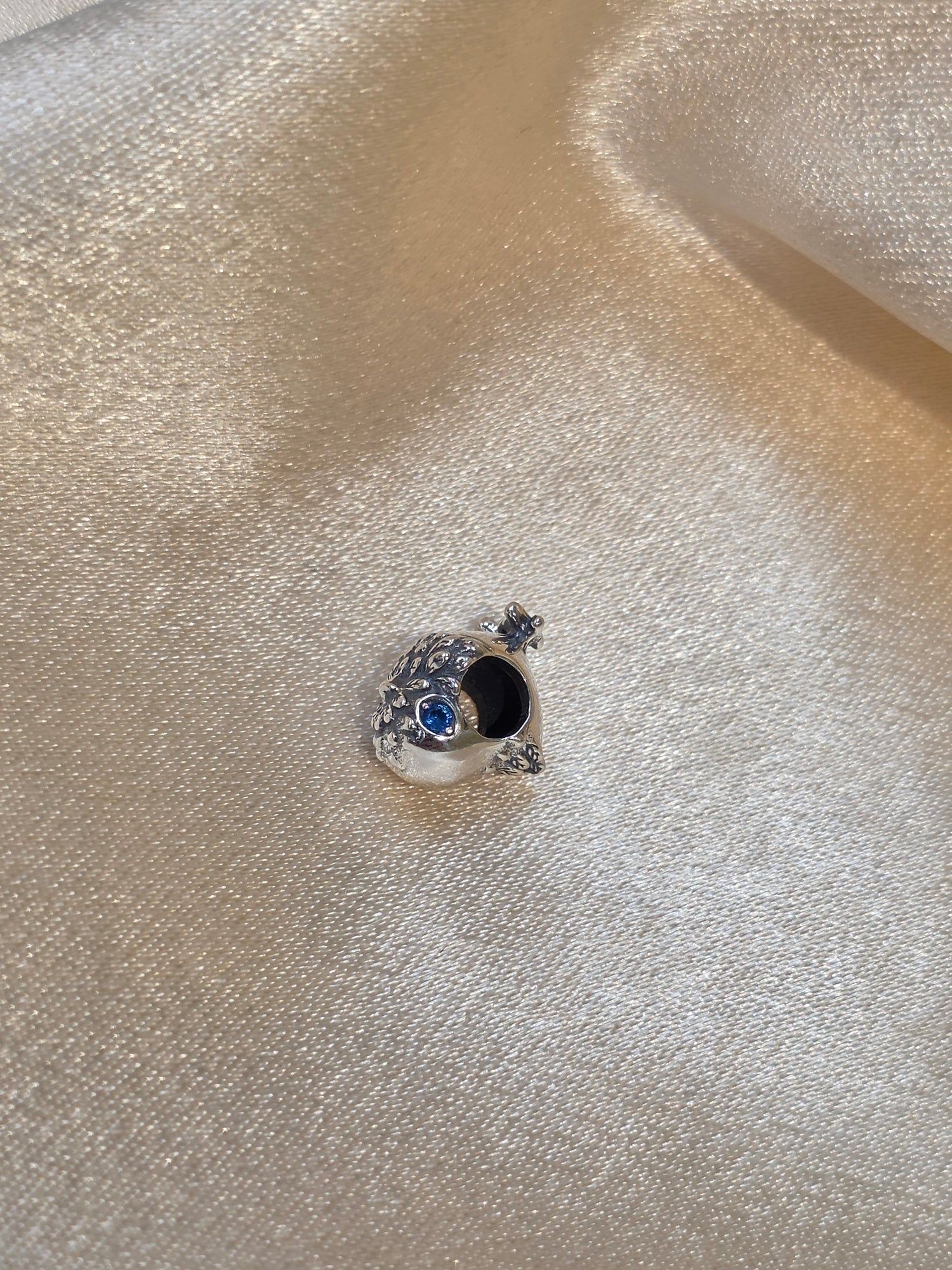 PANDORA SPARKLING CUTE CHICK CHARM PC304