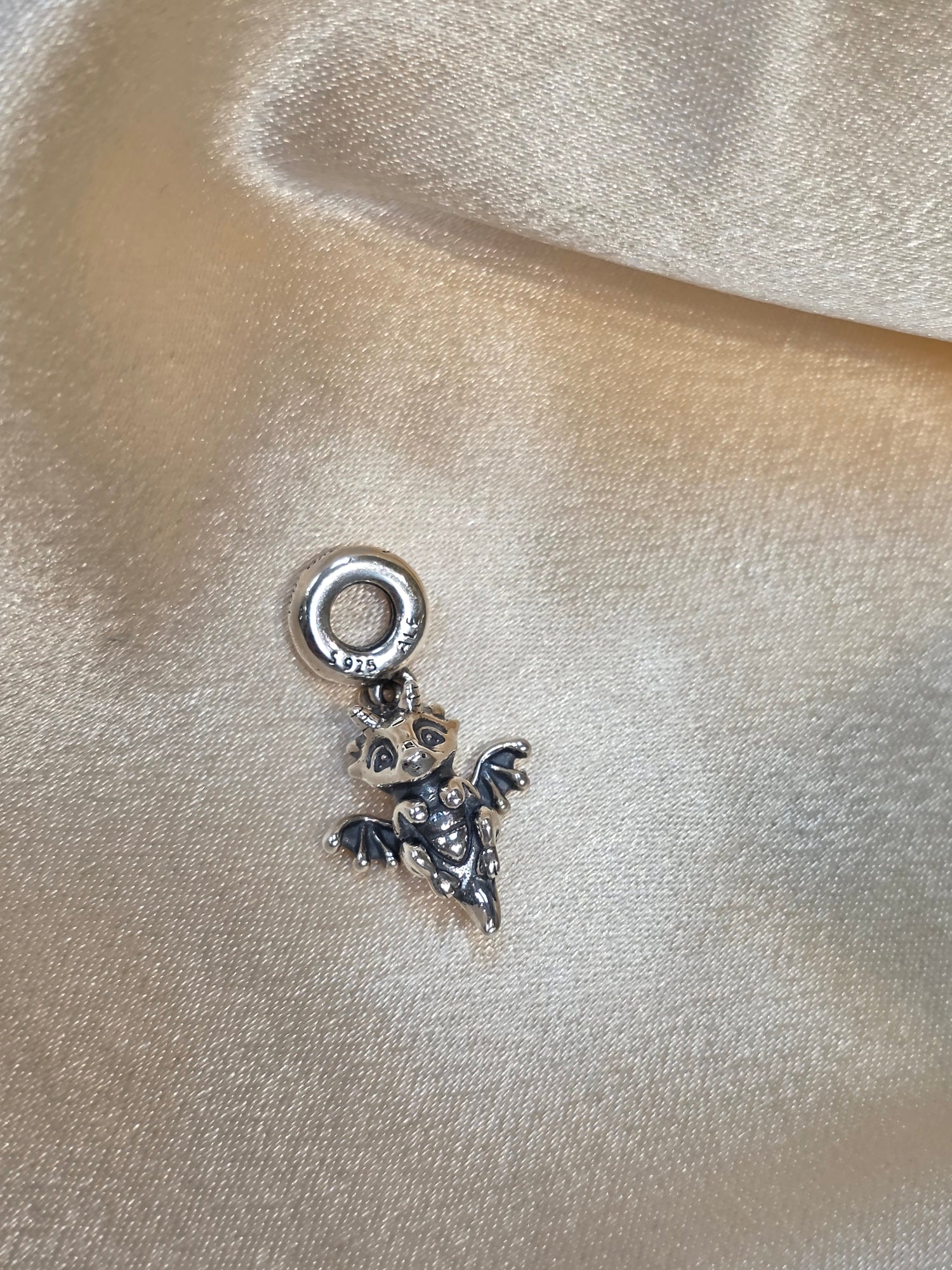 PANDORA YOU ARE MAGIC DRANGON DANGLE CHARM PC317