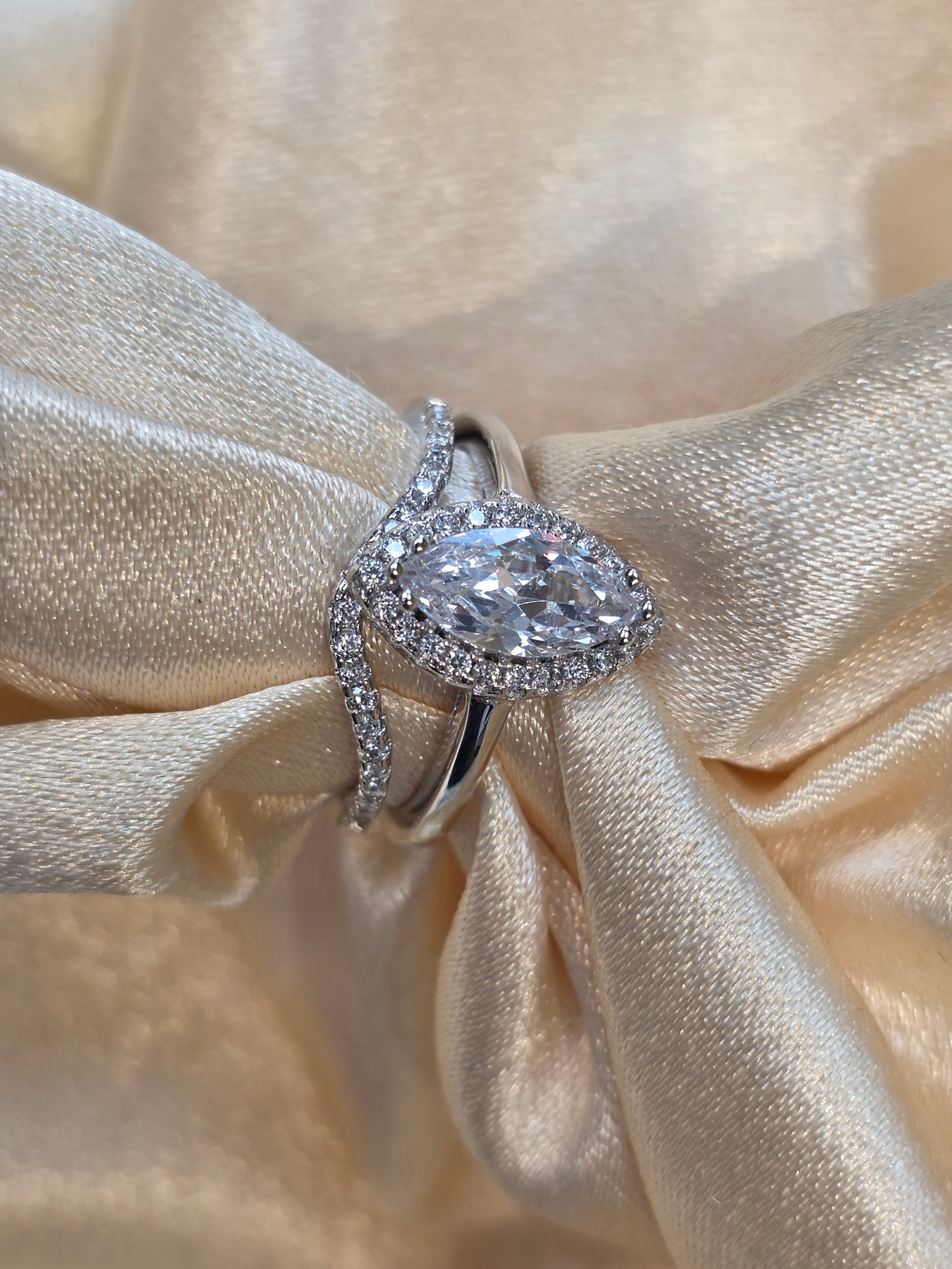 SILVER RING SIZE 8 GR1243