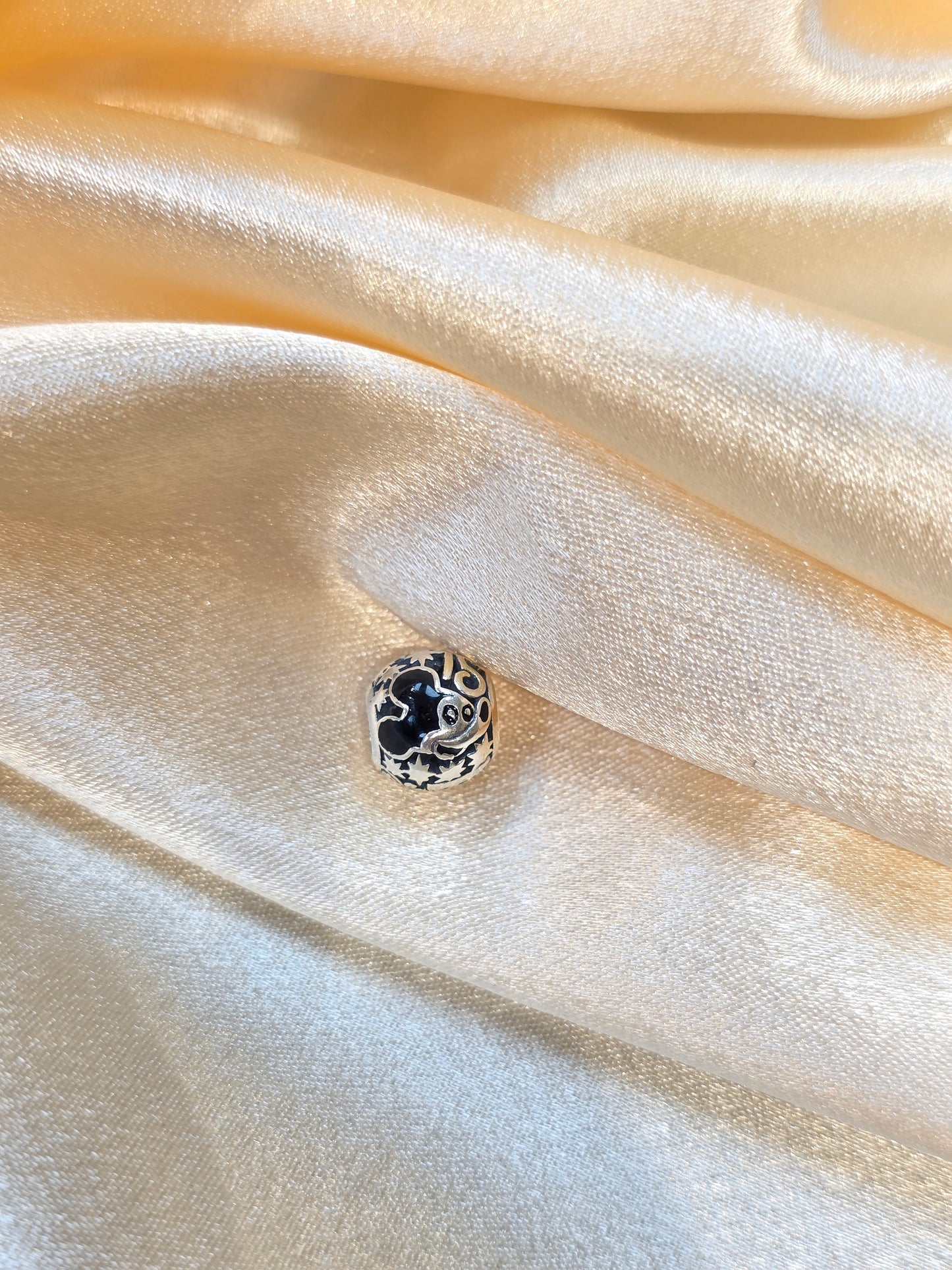 DISNEYLAND MICKEY PANDORA CHARM PC279