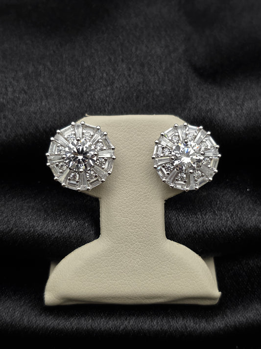 SILVER EAR STUDS GE607