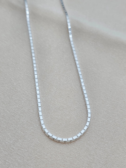 SILVER CHAIN 18 INCH LC078