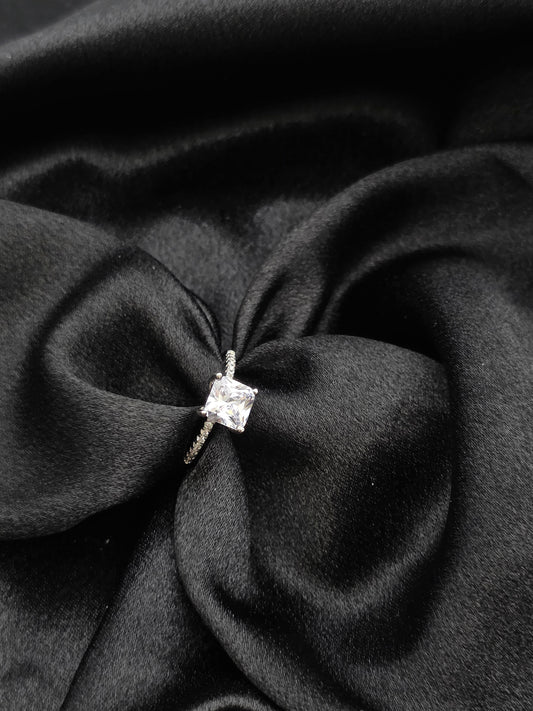 SILVER RING SIZE 7 GR274