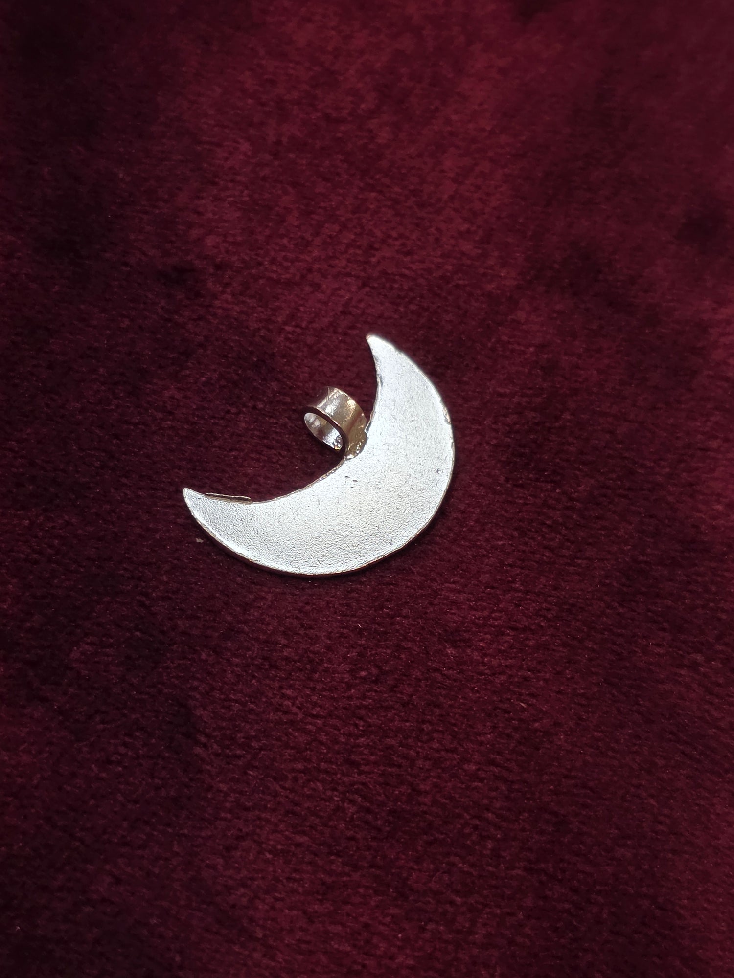 PURE SILVER HALF MOON AC096