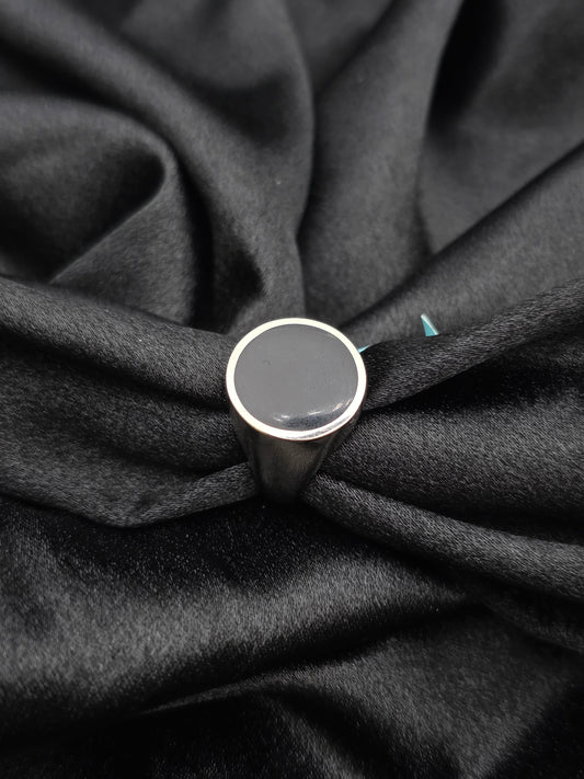 BOYS SILVER RING SIZE 8 BR043