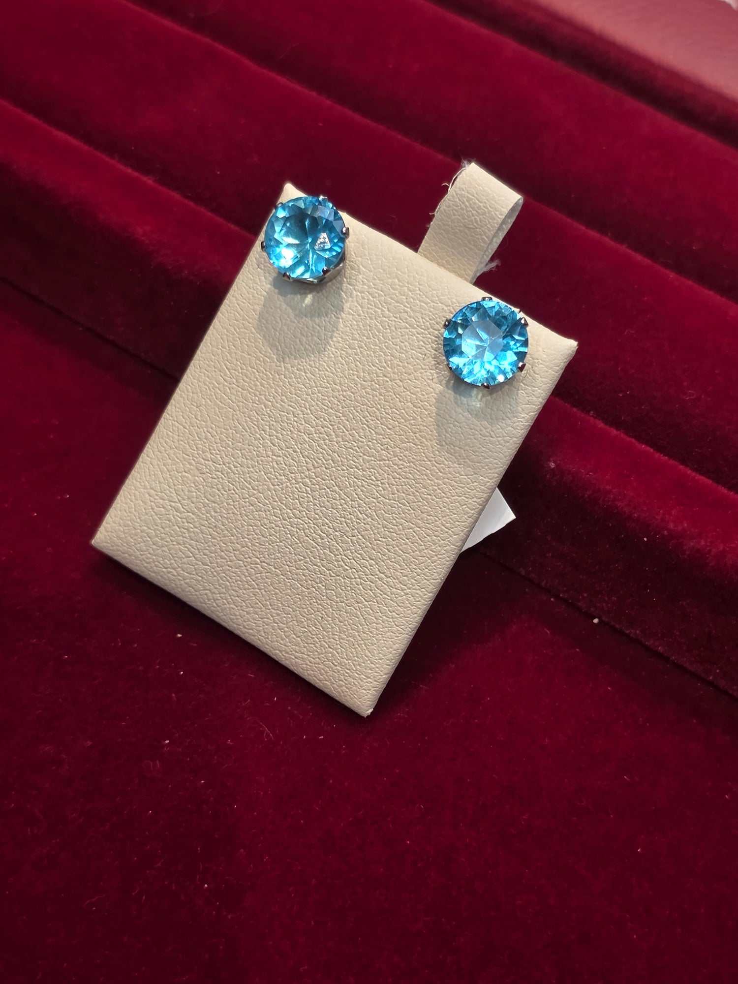 SILVER EARSTUDS GE151