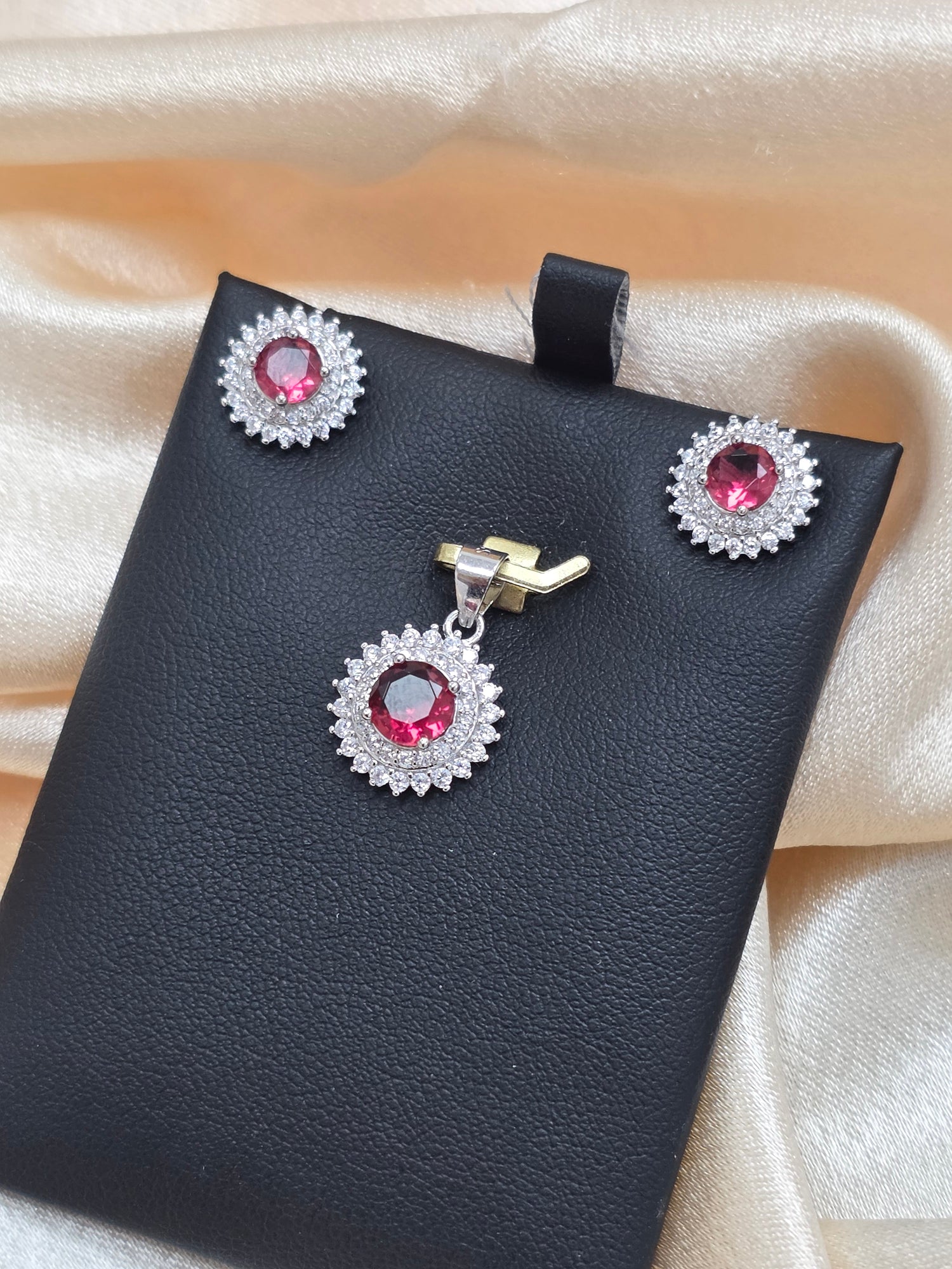 SILVER PENDANT SET PS098