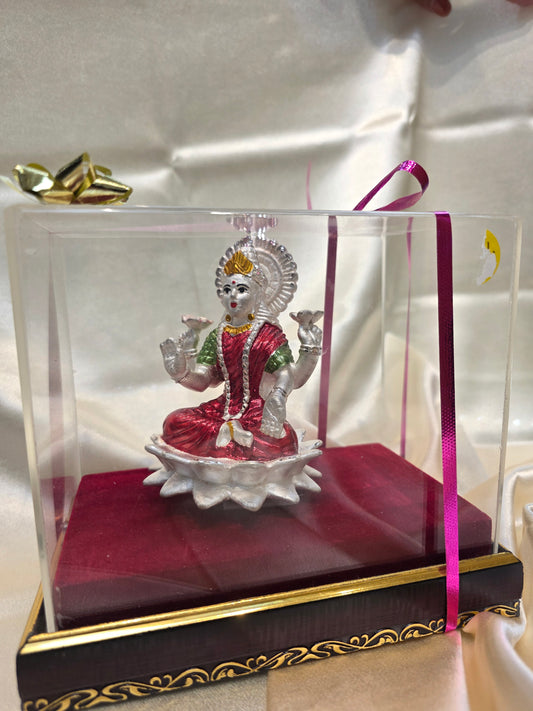 GODDESS LAXMI PURE SILVER IDOL SE020