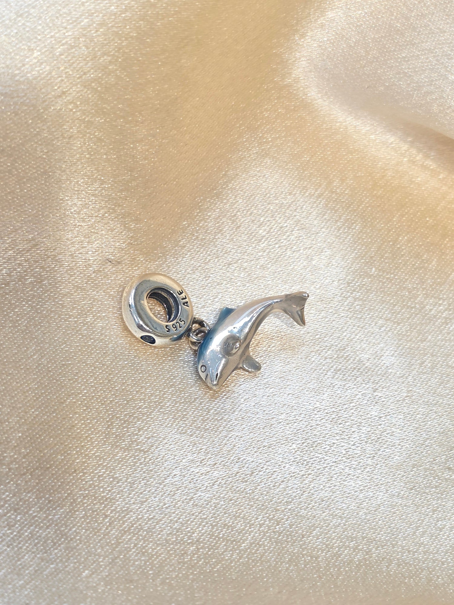 PANDORA DOLPHIN DANGLE CHARM PC209