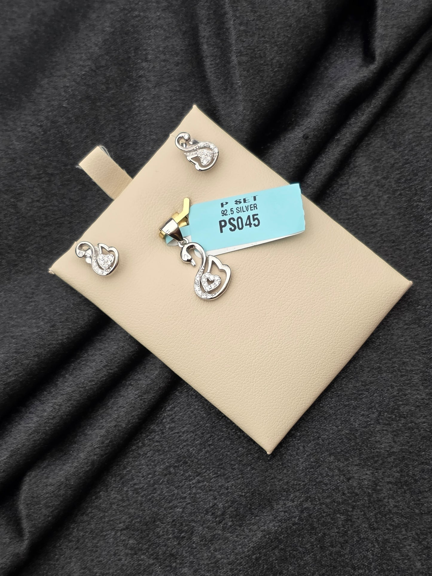SILVER PENDANT SET PS045