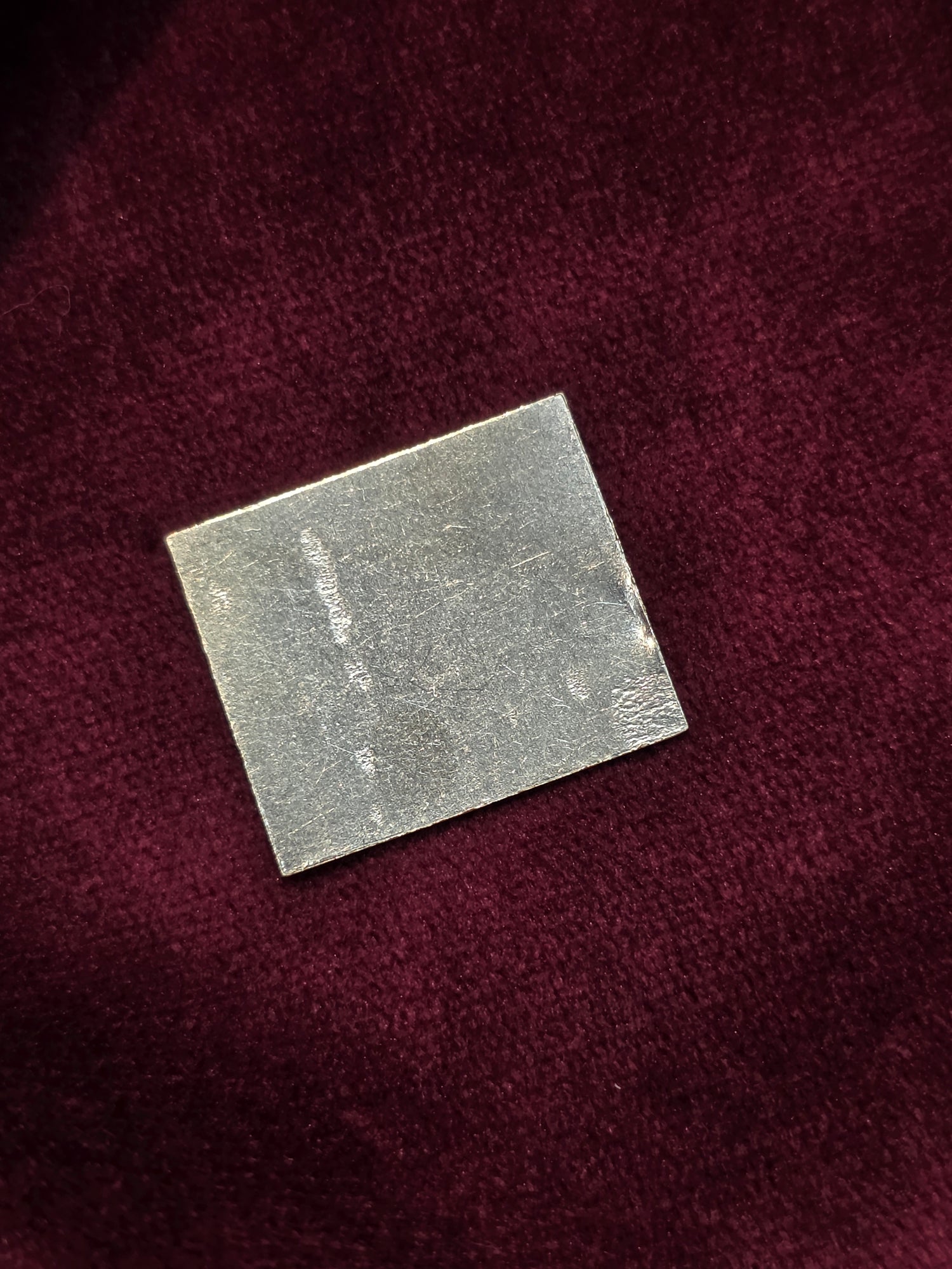 PURE SILVER SQUARE PIECE AC105