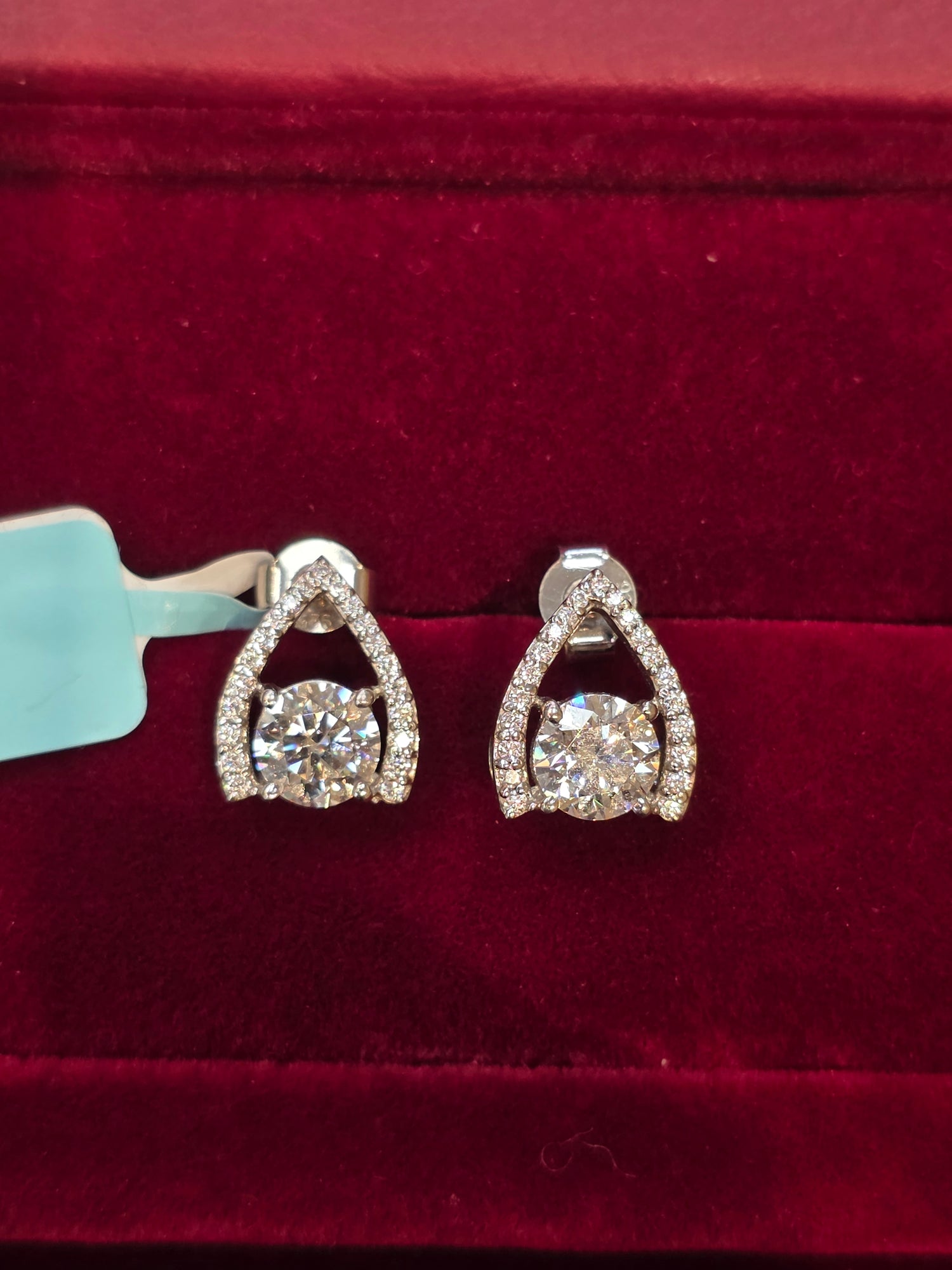 SILVER MOISSANITE EARSTUDS MM020