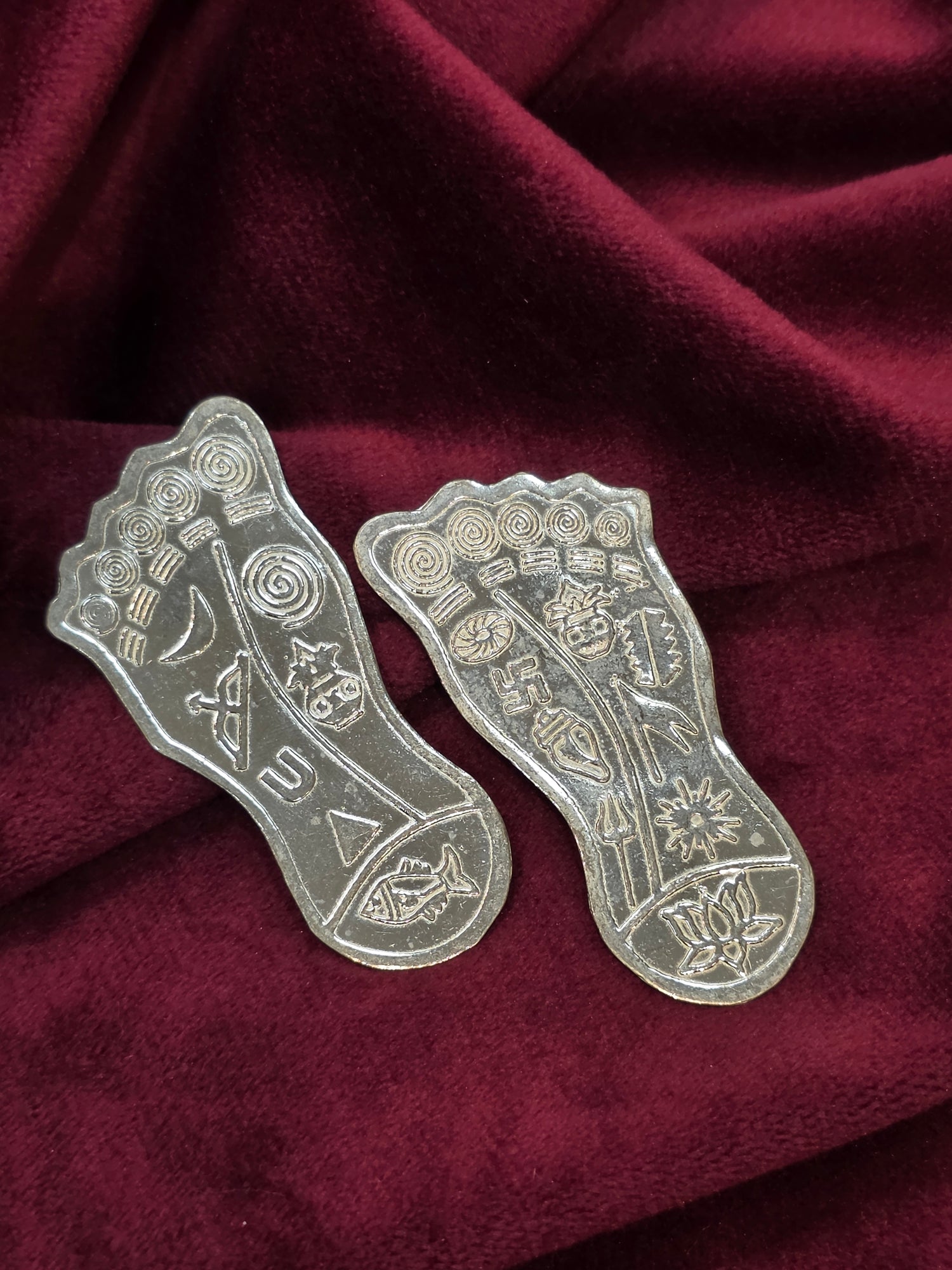 PURE SILVER LAKSHMI CHARAN PADUKA AC114