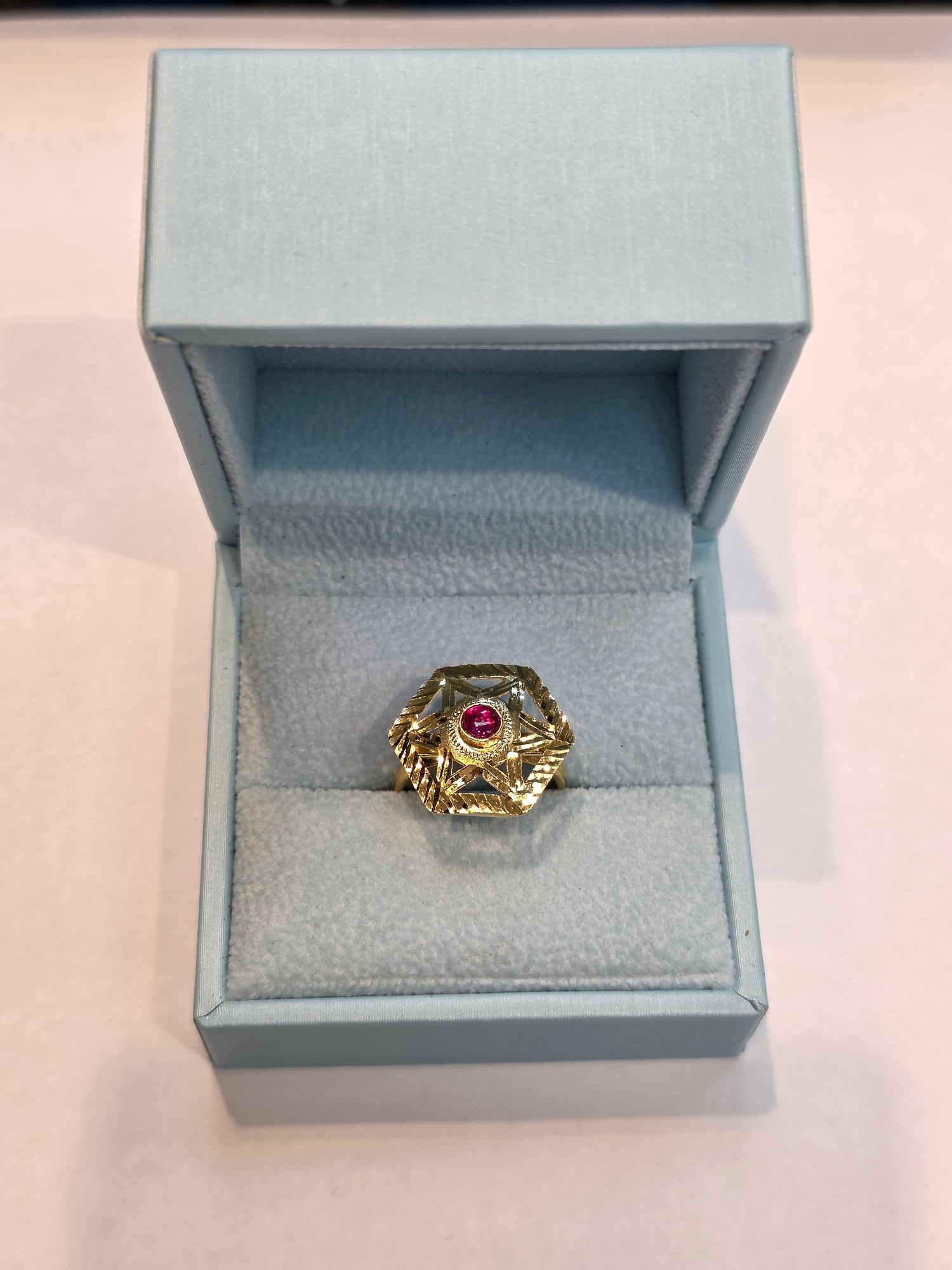 GOLD PLATED RING SIZE 7