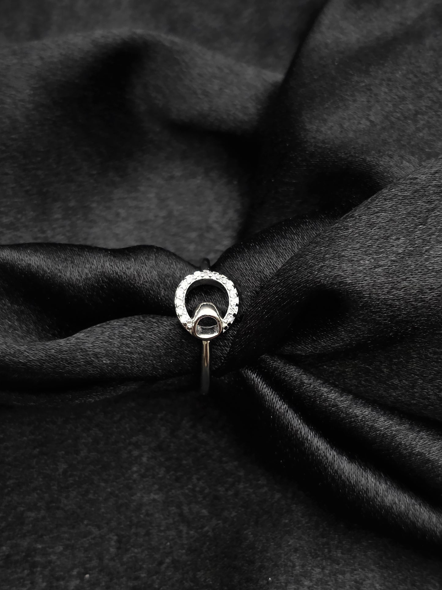 SILVER RING SIZE 6 GR510