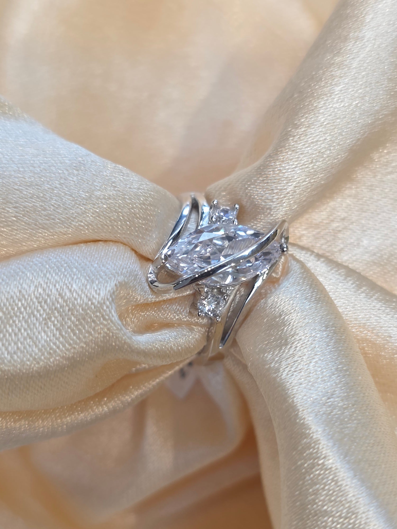 SILVER RING SIZE 8 GR1247