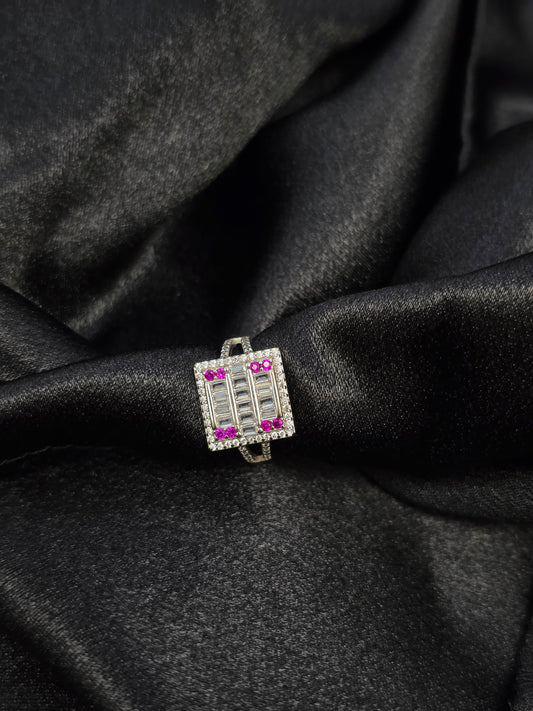 SILVER RING SIZE 5 GR048