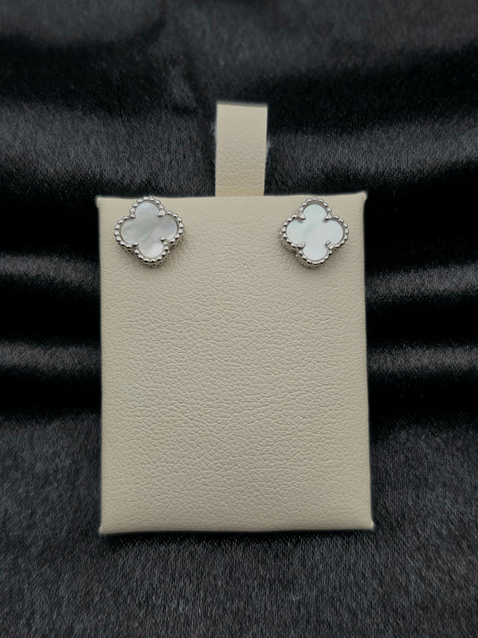 SILVER EAR STUDS GE442