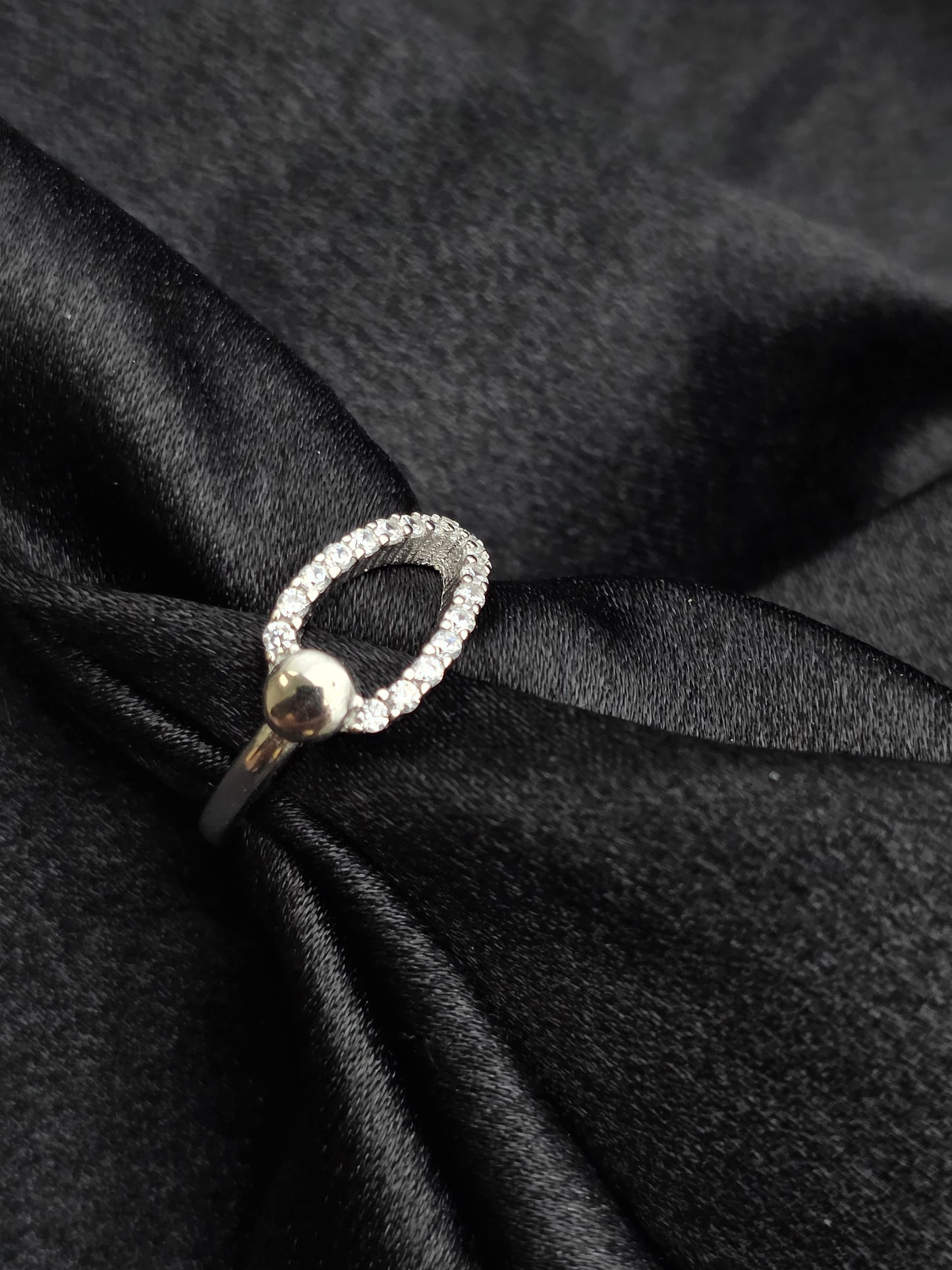 SILVER RING SIZE 6 GR506