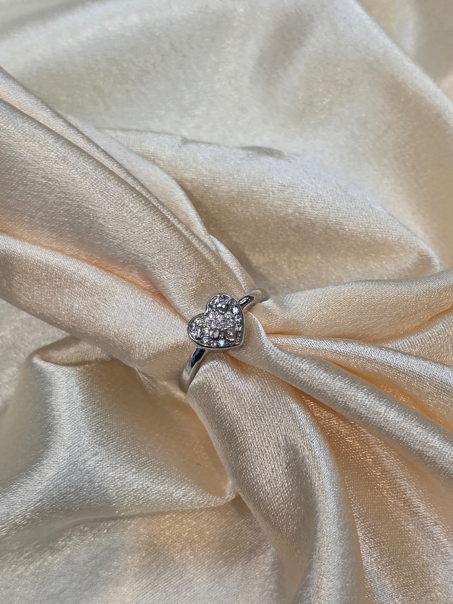 SILVER RING SIZE 8 GR418