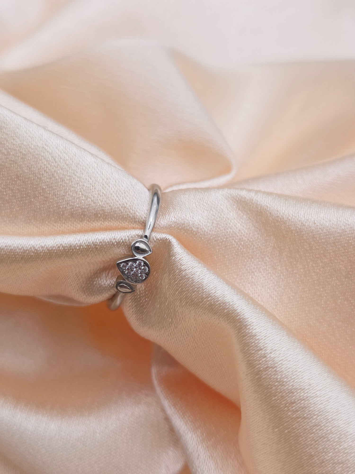 SILVER RING SIZE ADJ GR153