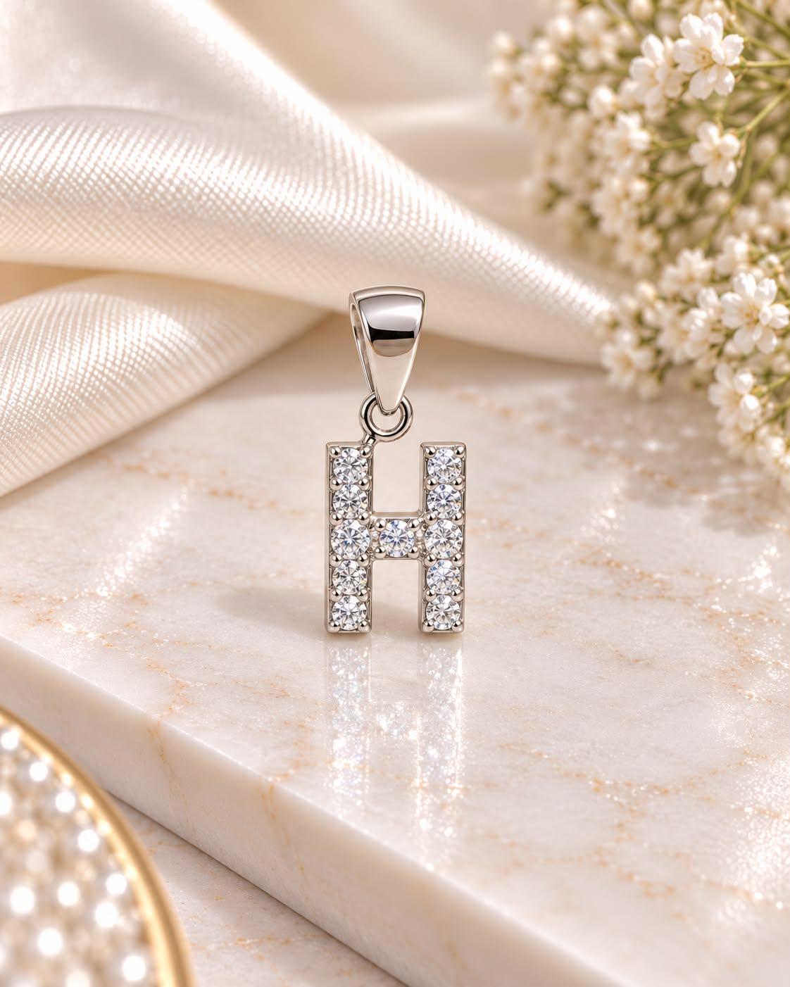 925 SILVER ALPHABET H PENDANT SP070