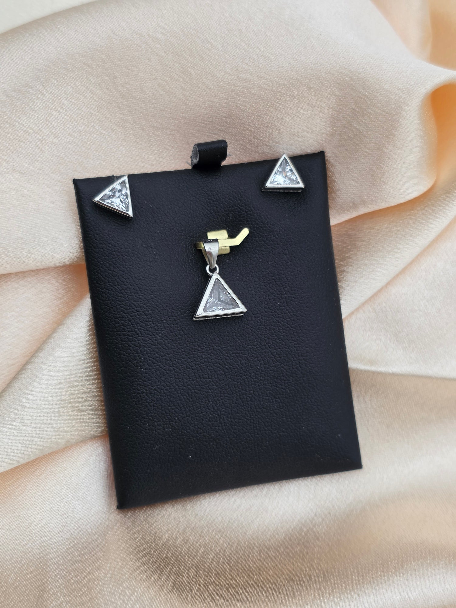 SILVER PENDANT SET PS019