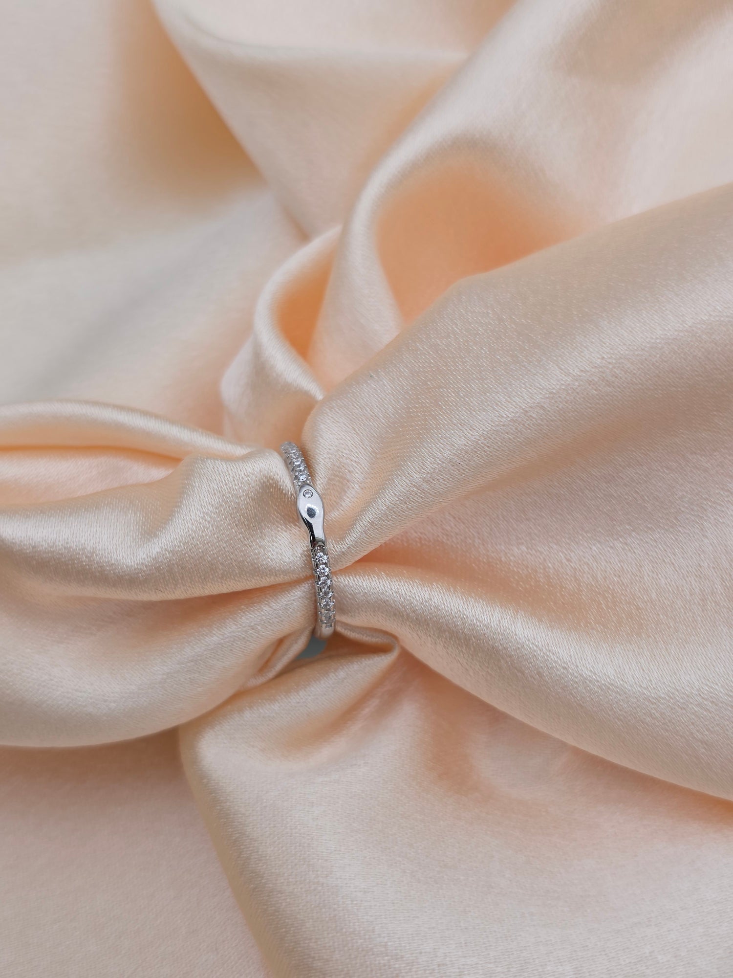 SILVER RING SIZE 6 GR044