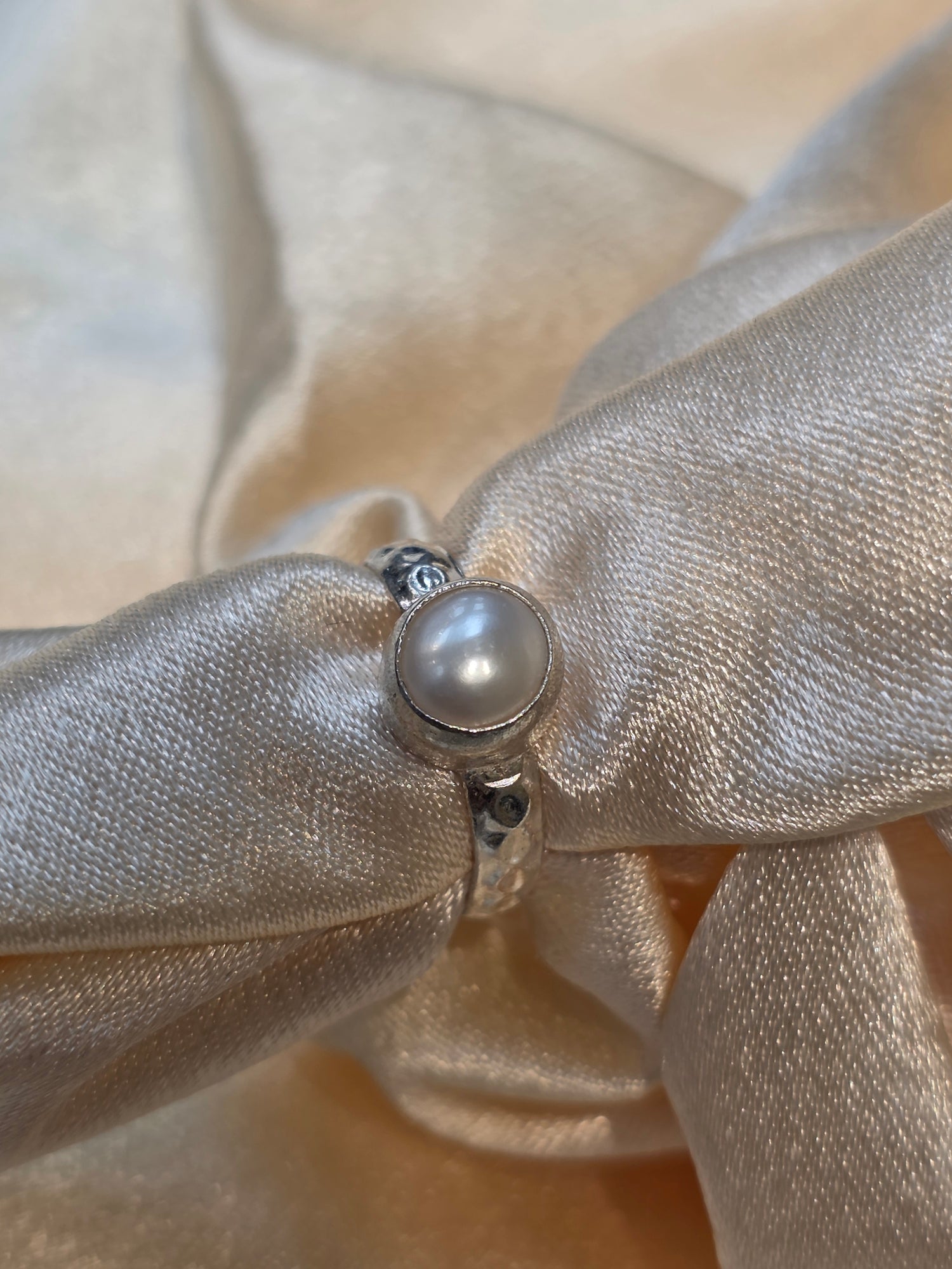 PEARL RING SIZE 4 GR276