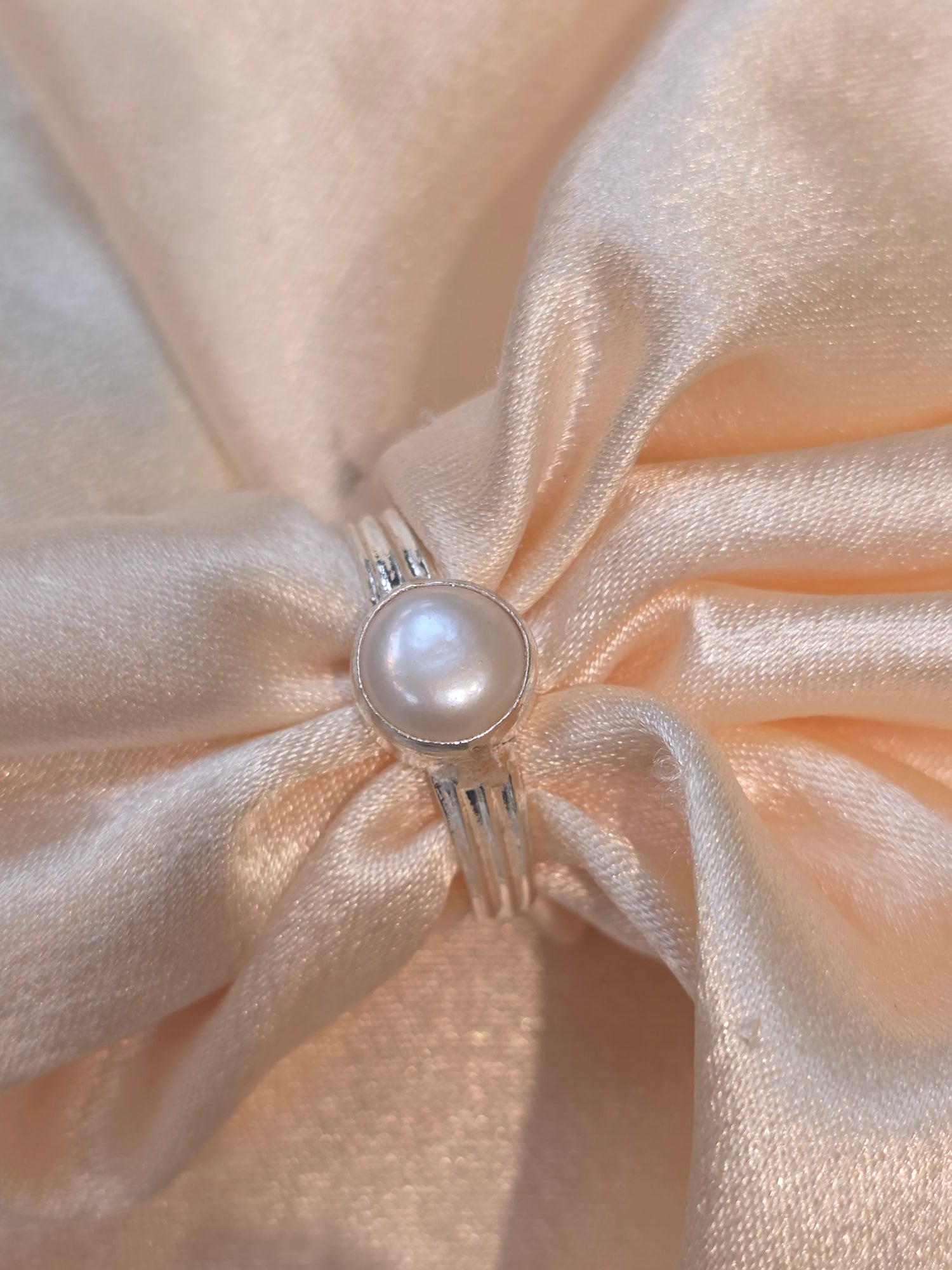 PEARL RING SIZE 6 GR881