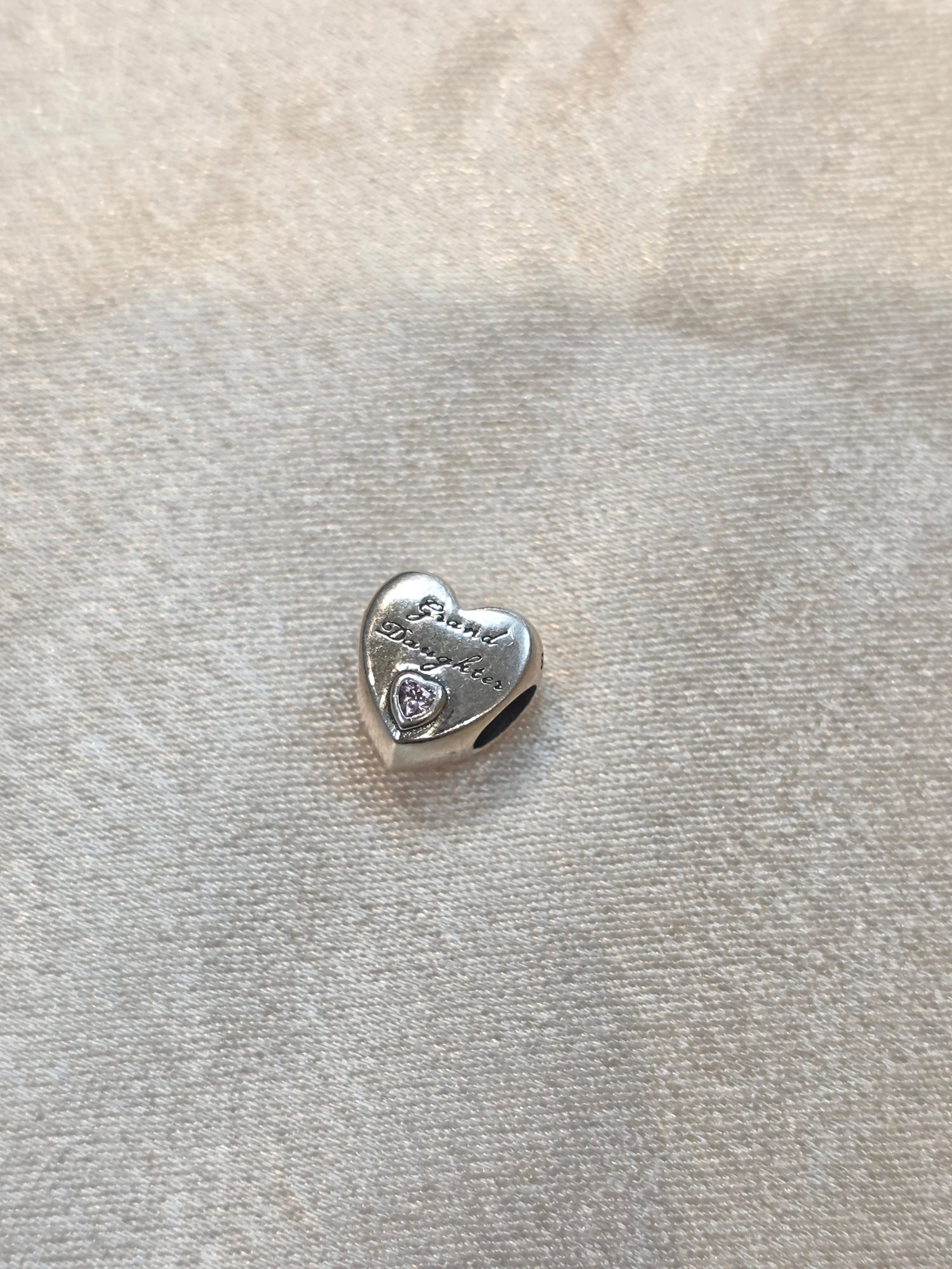 PANDORA GRAND DAUGHTER CHARM PC256
