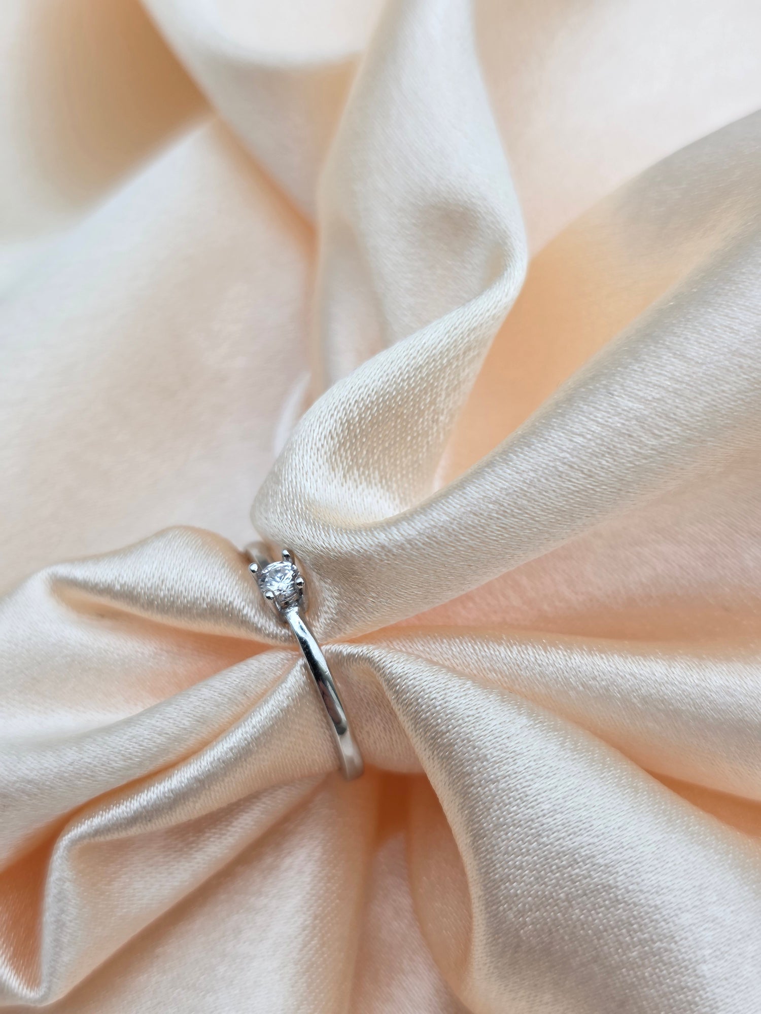 SILVER RING SIZE 6 GR037