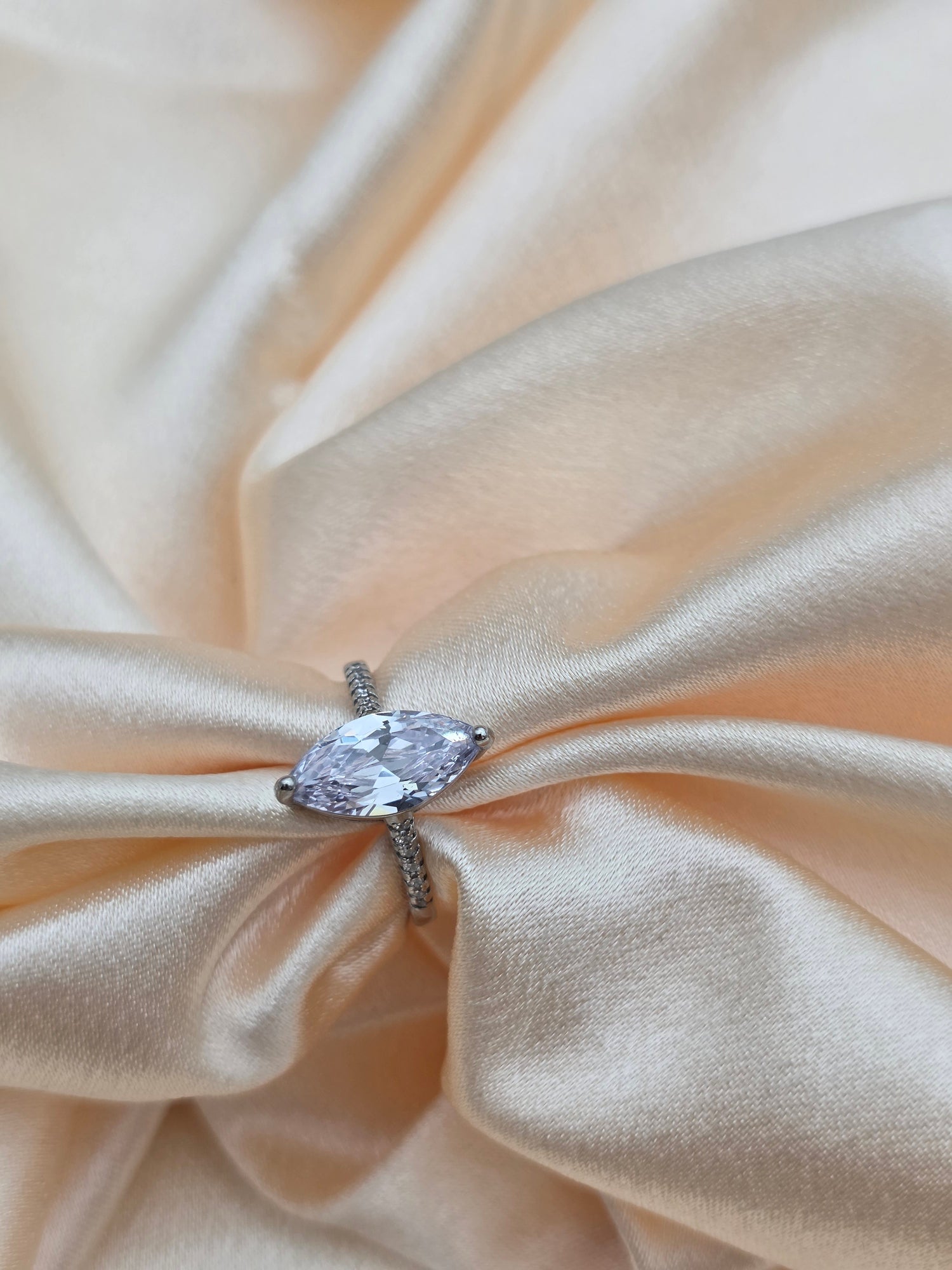 SILVER RING SIZE 7 GR114