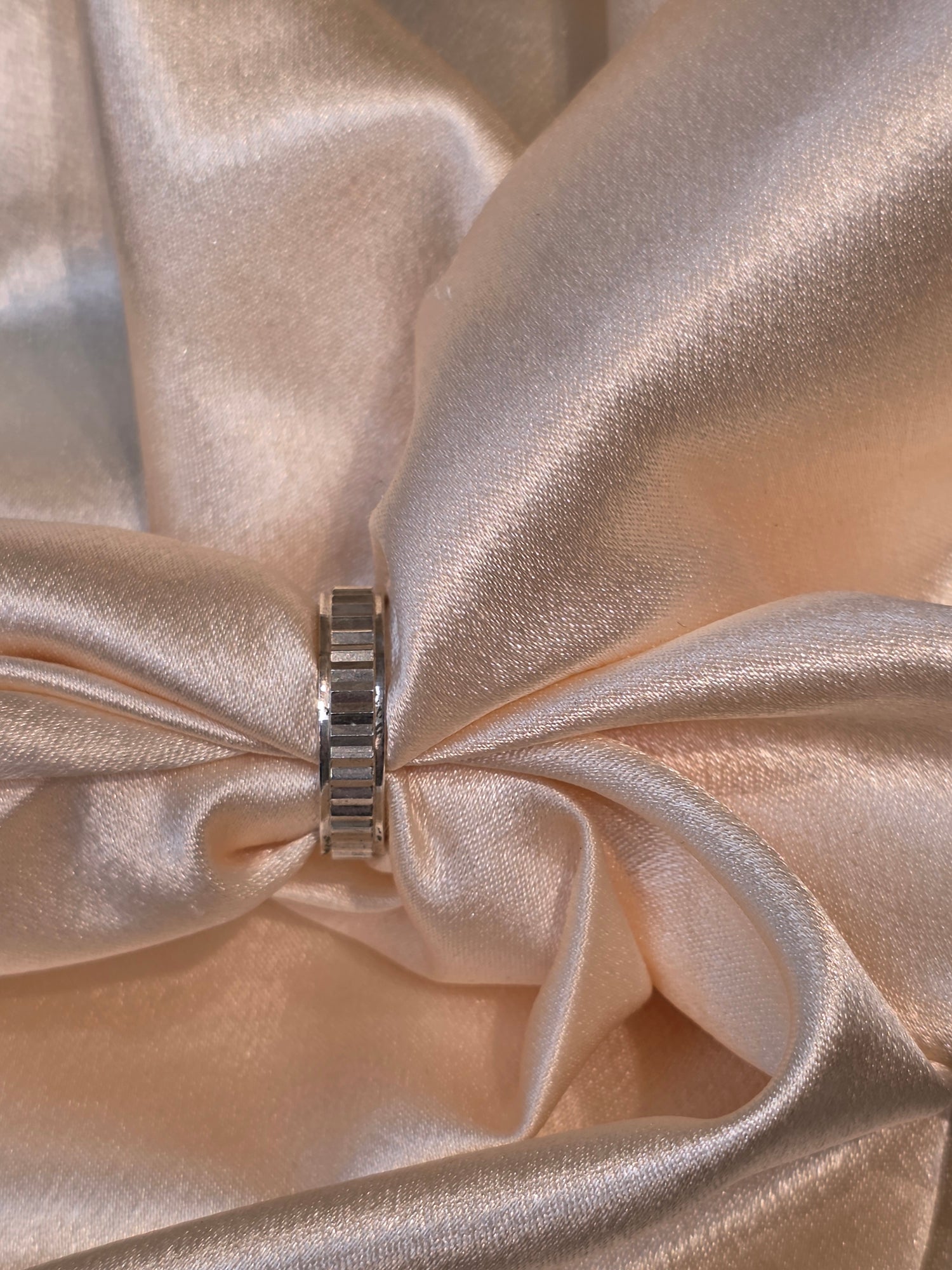 BOYS SILVER RING SIZE 10 BR025