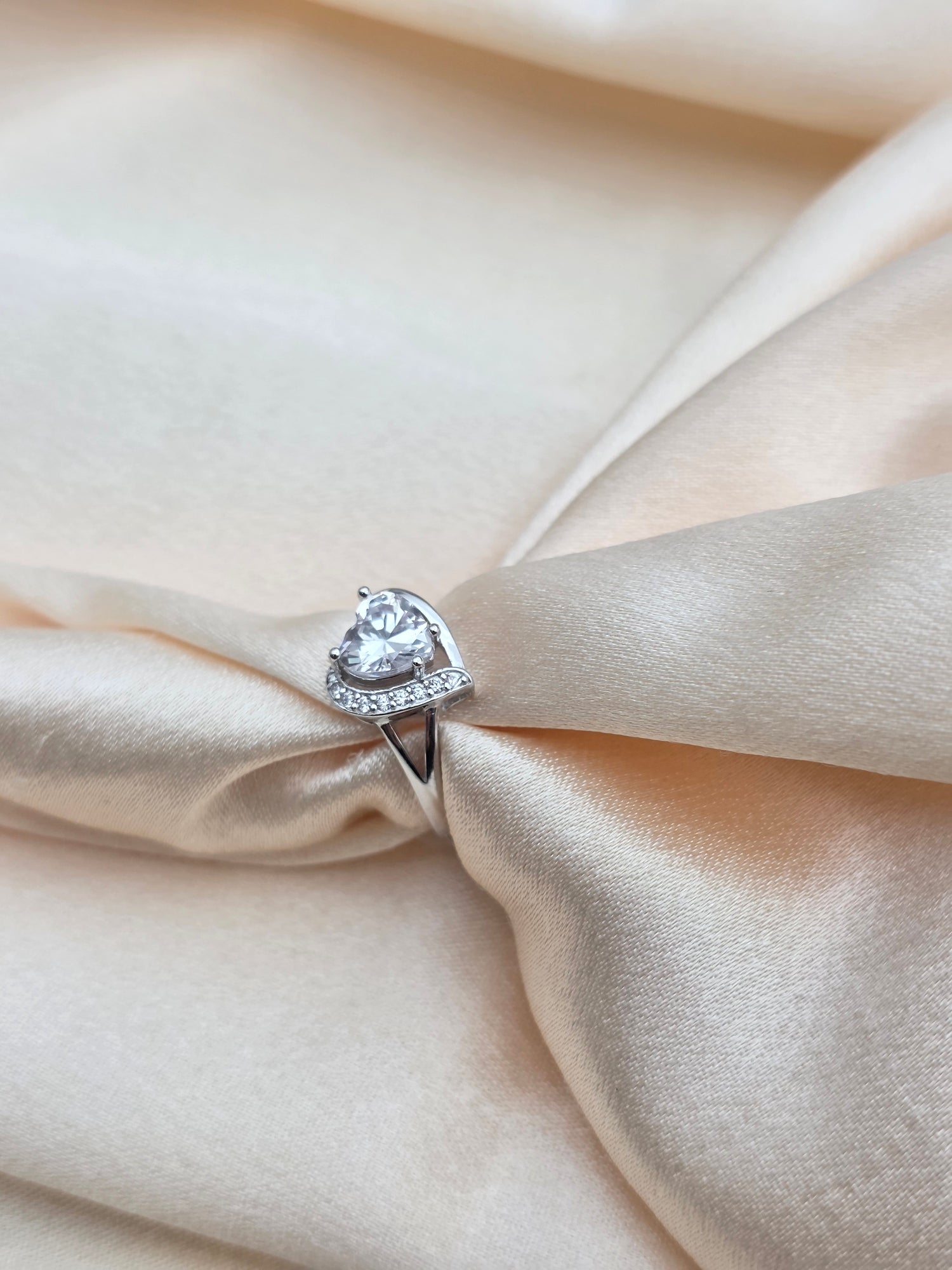 SILVER RING SIZE 6 GR1015