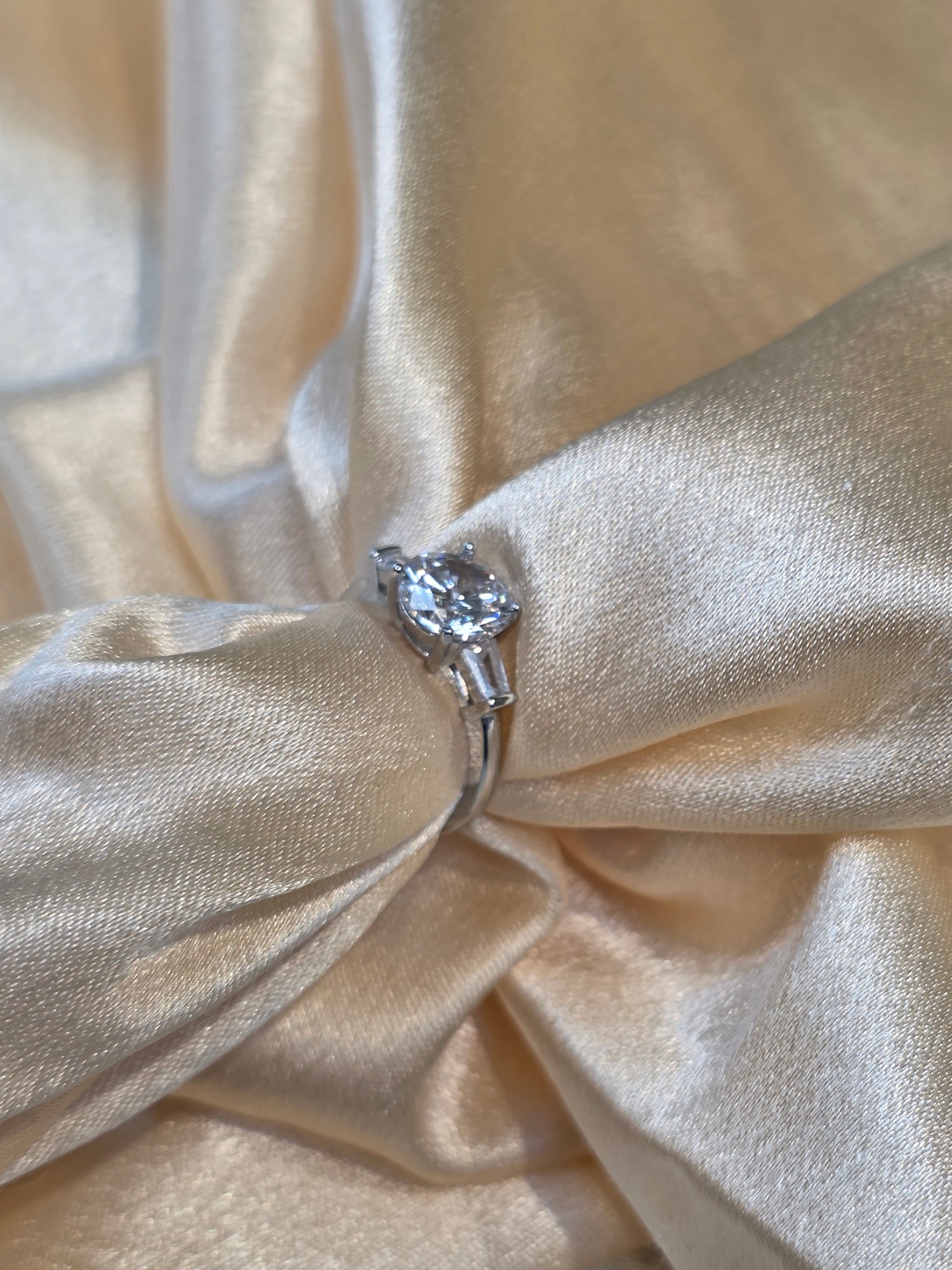 SILVER RING SIZE 5 GR460