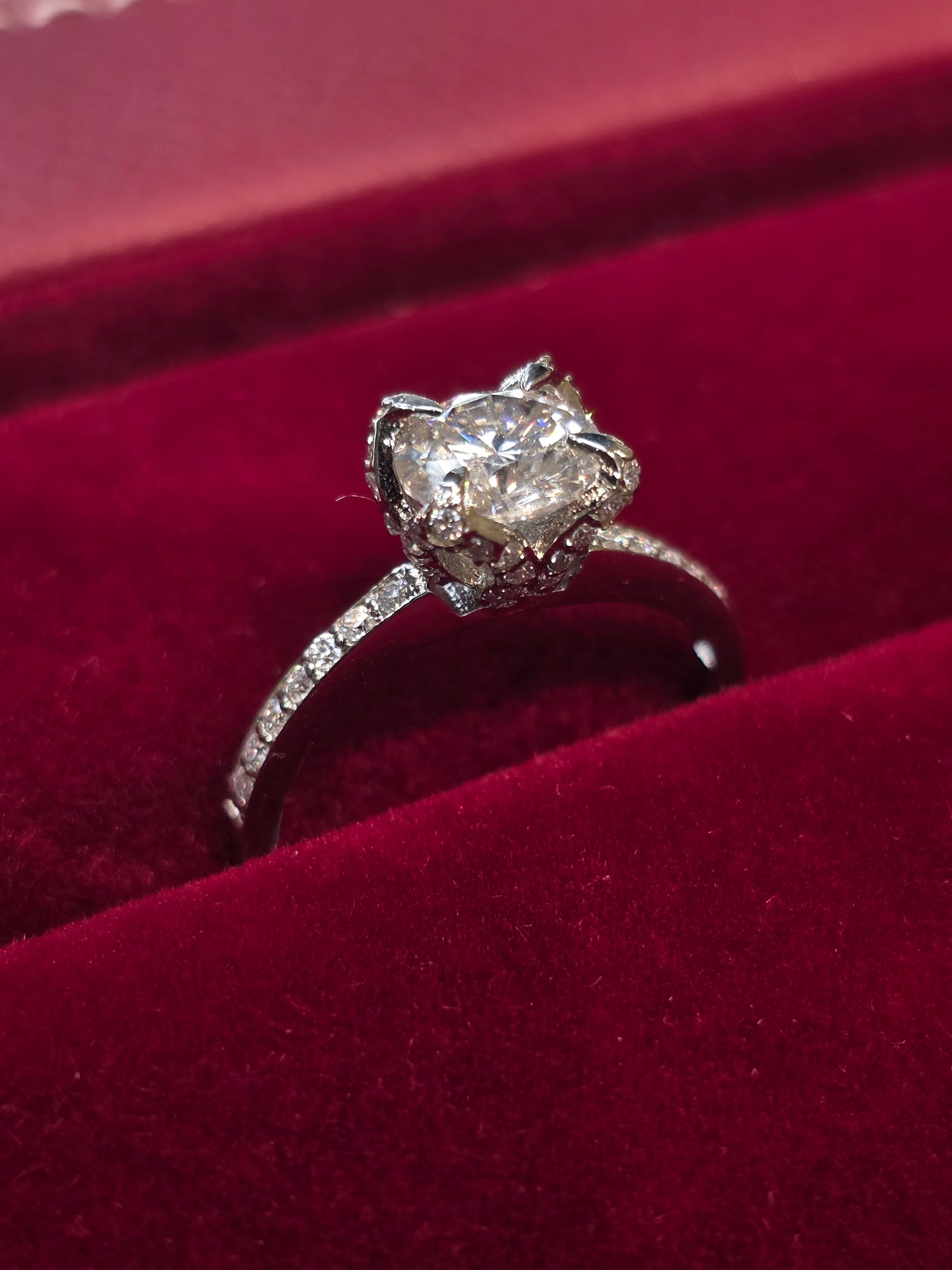 SILVER MOISSANITE RING SIZE 6 MM017