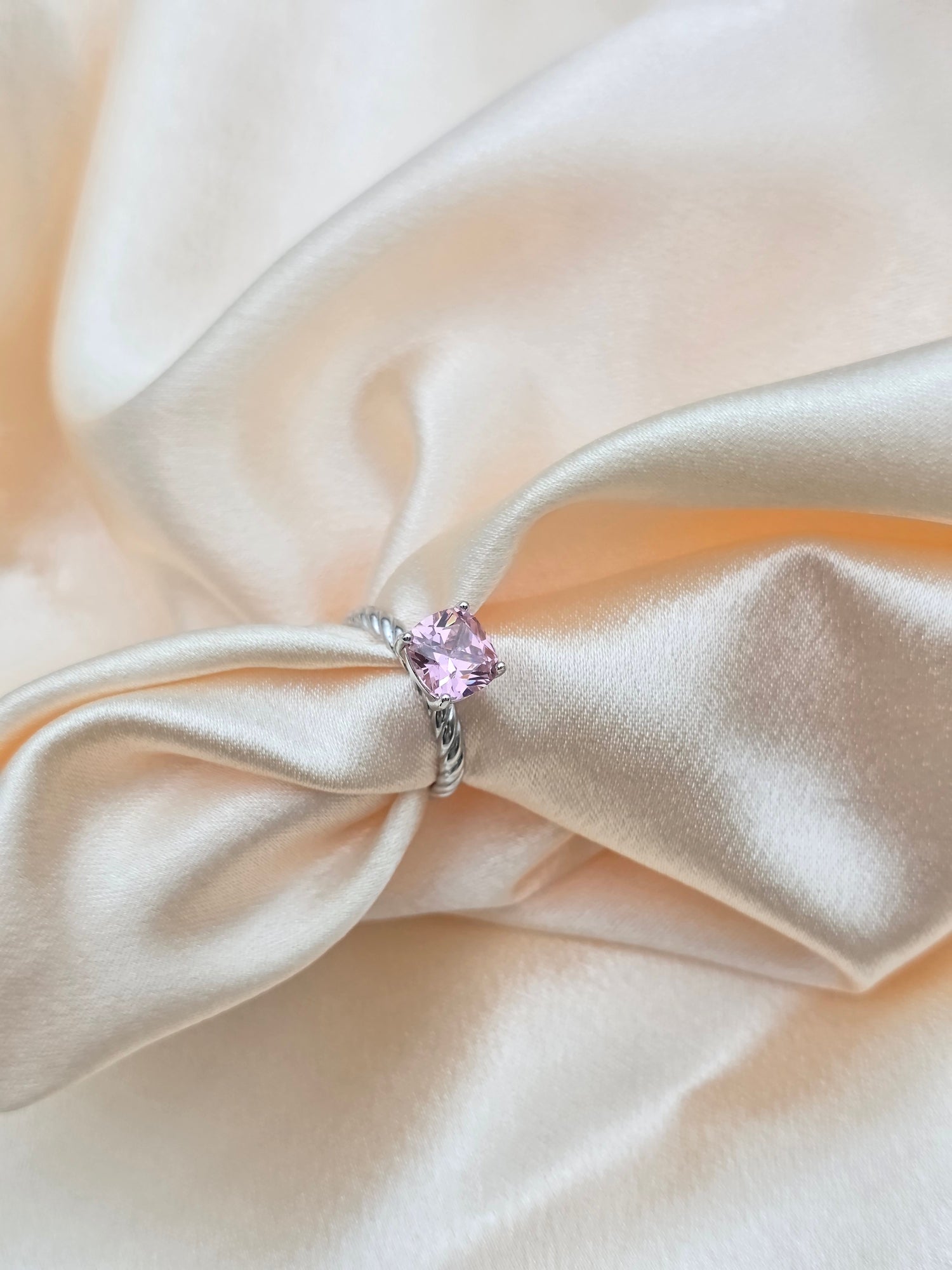 SILVER RING SIZE 6 GR059