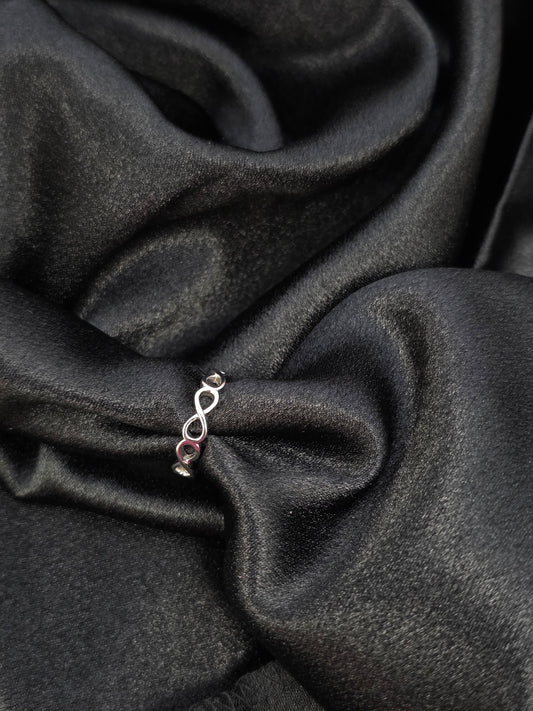 SILVER RING SIZE 6 GR120