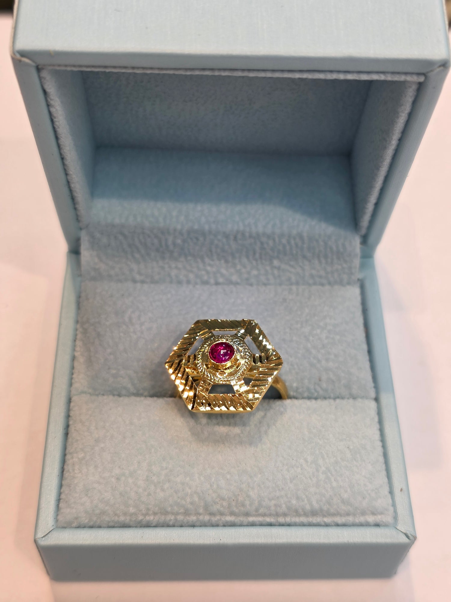 GOLD PLATED RING SIZE 7