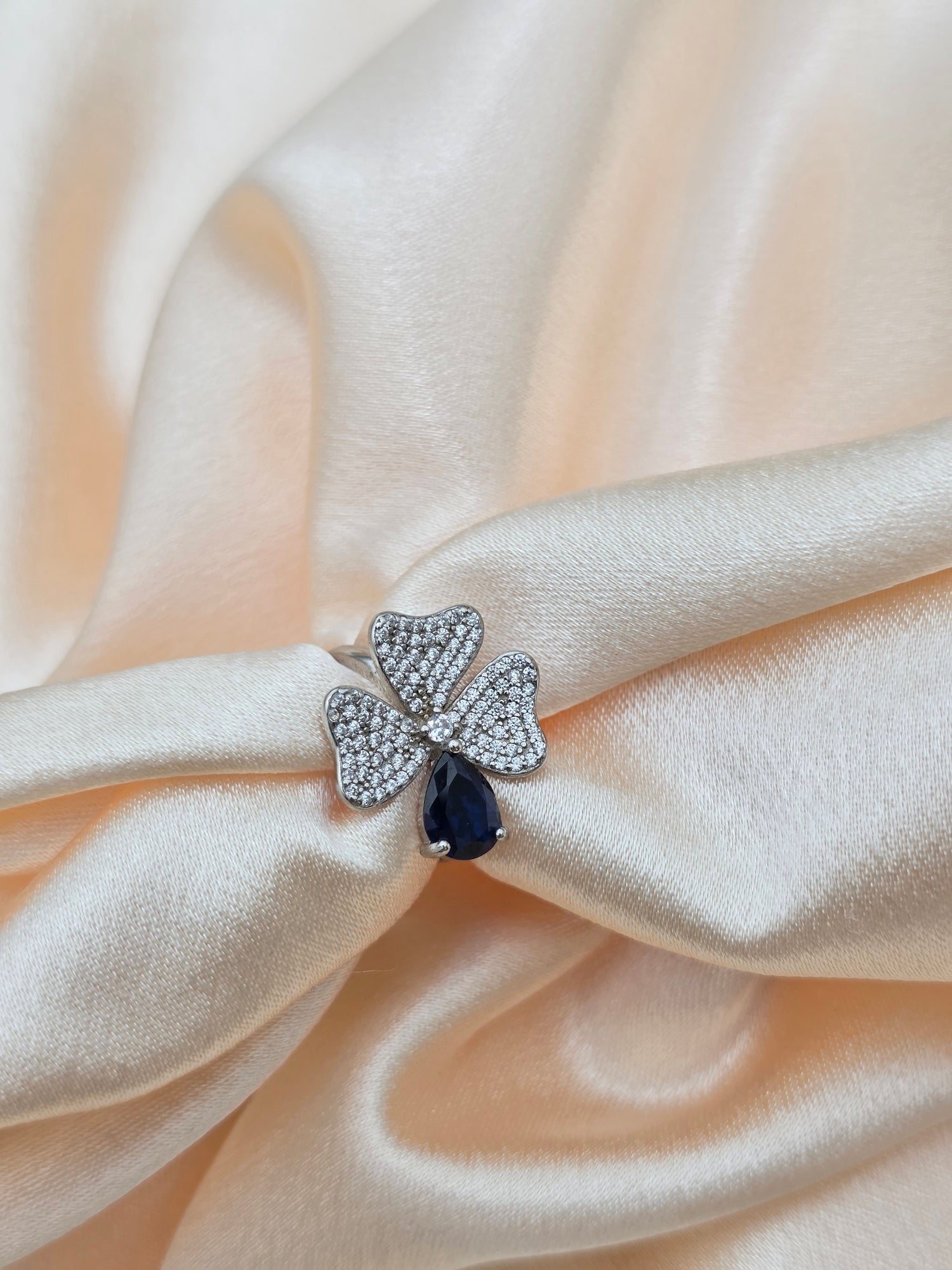 SILVER RING SIZE 5 GR026