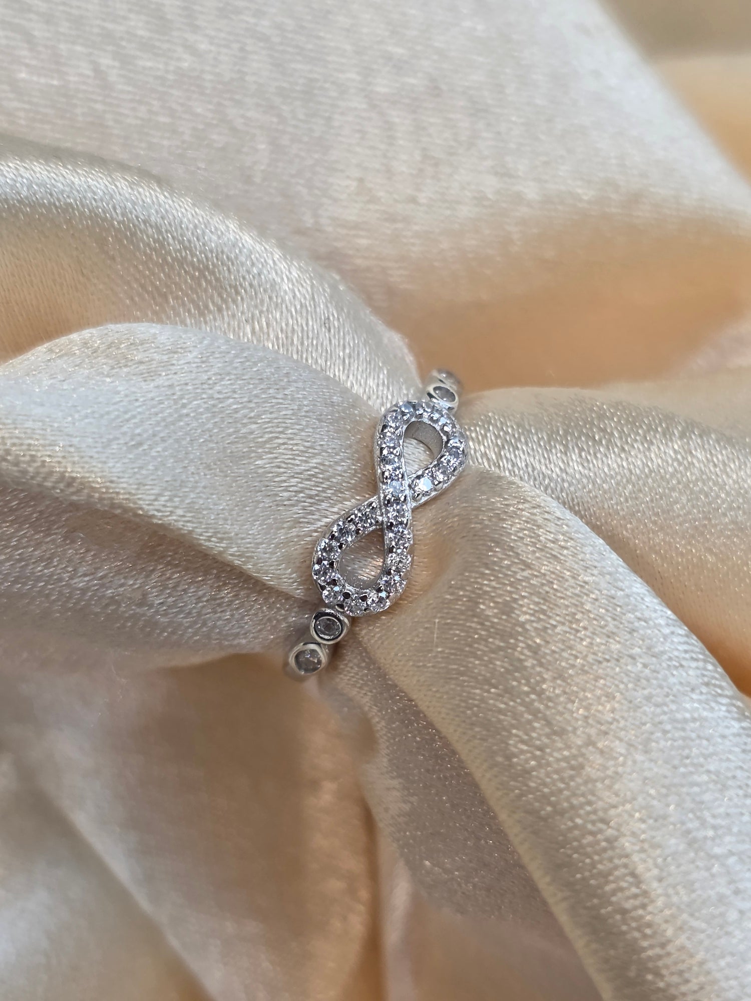 SILVER RING SIZE 8 GR1091