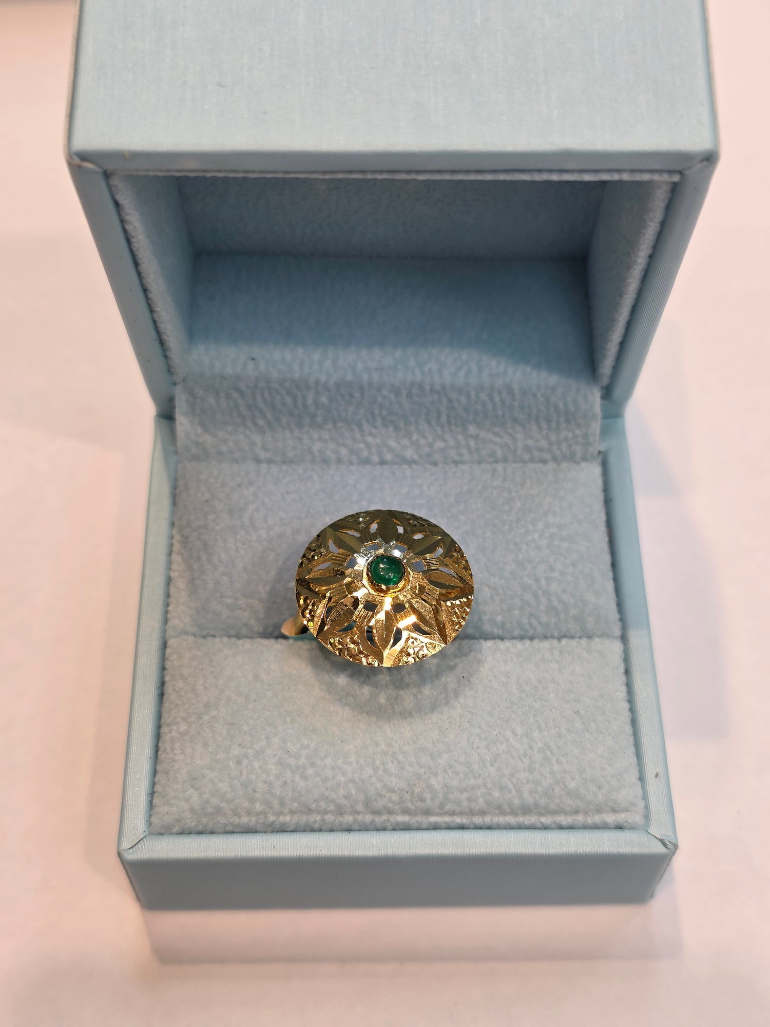 GOLD PLATED RING SIZE 6
