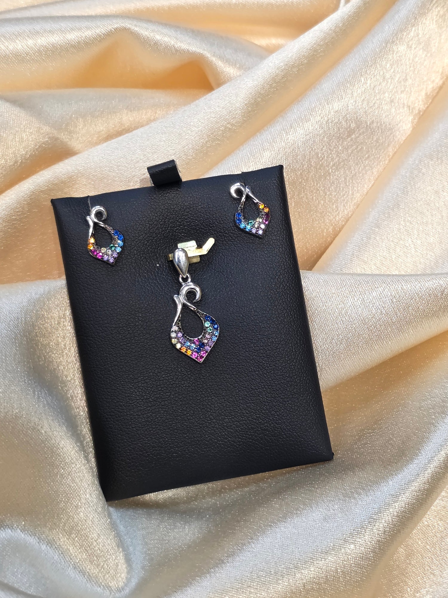 SILVER PENDANT SET PS031